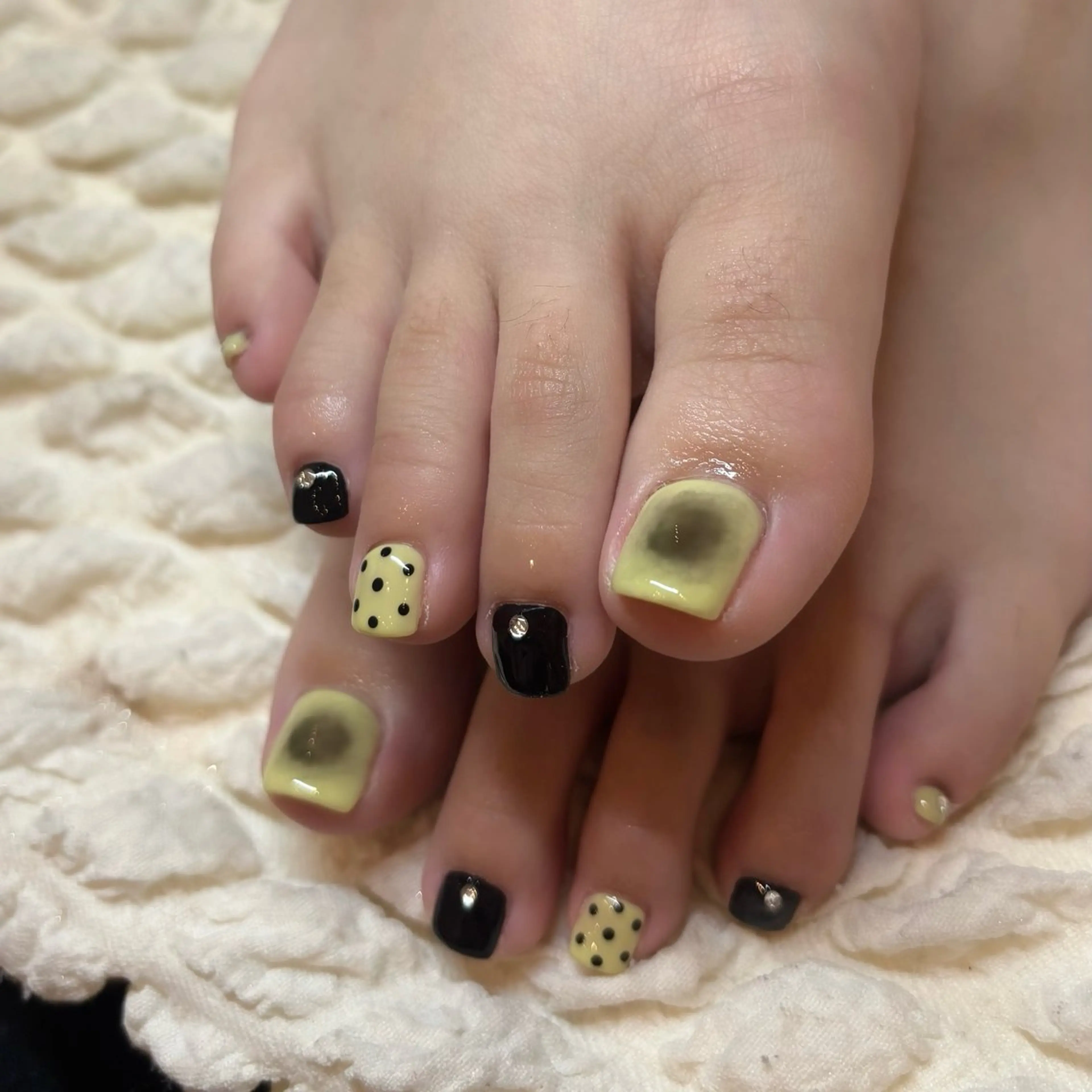 ネイル Lucy's Eyelash & Nail 小倉店所属・t. suzuのネイルデザイン