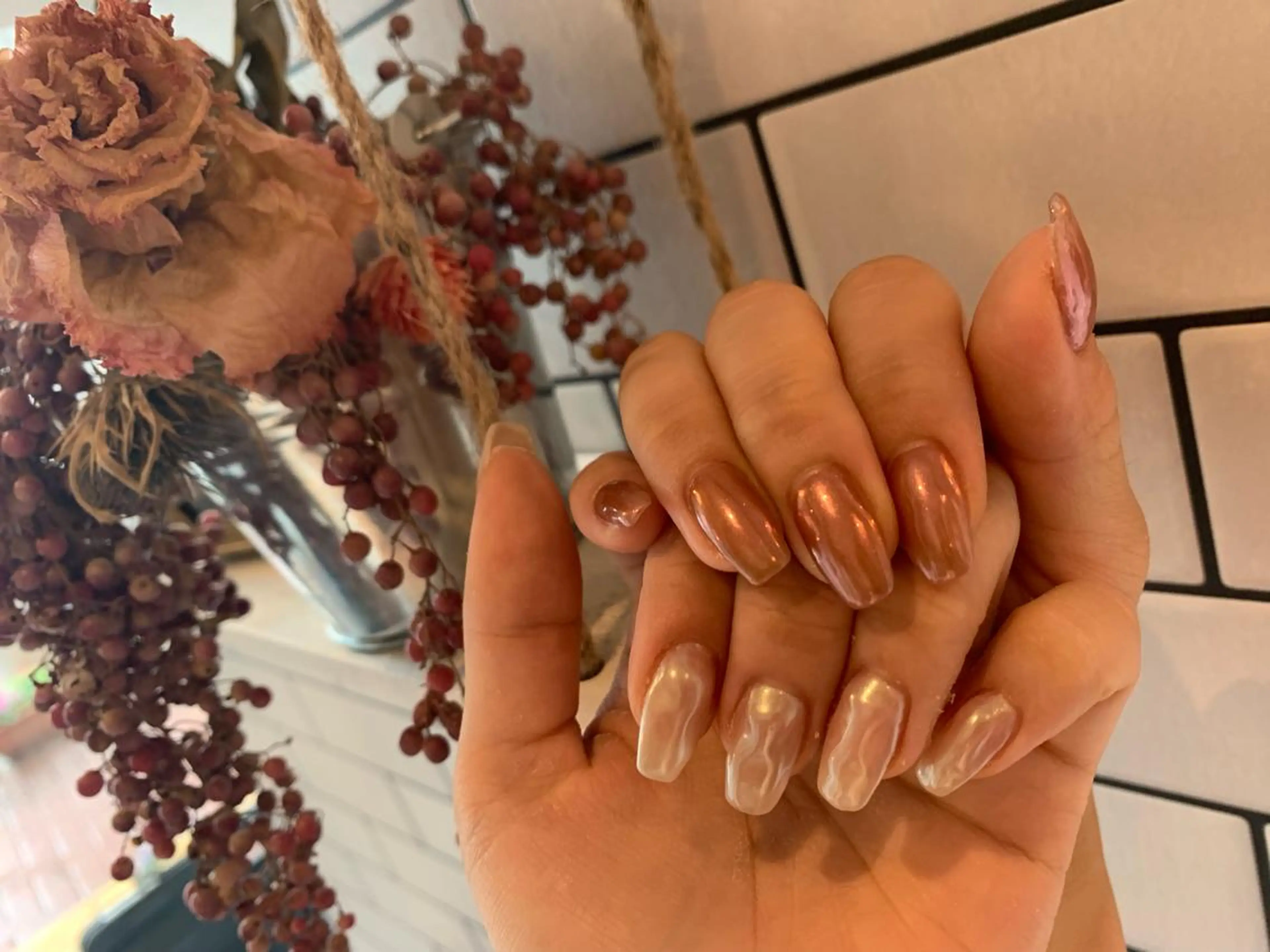 ネイル ミラーネイル nail room clear. パラジェル所属・sode shioriのネイルデザイン