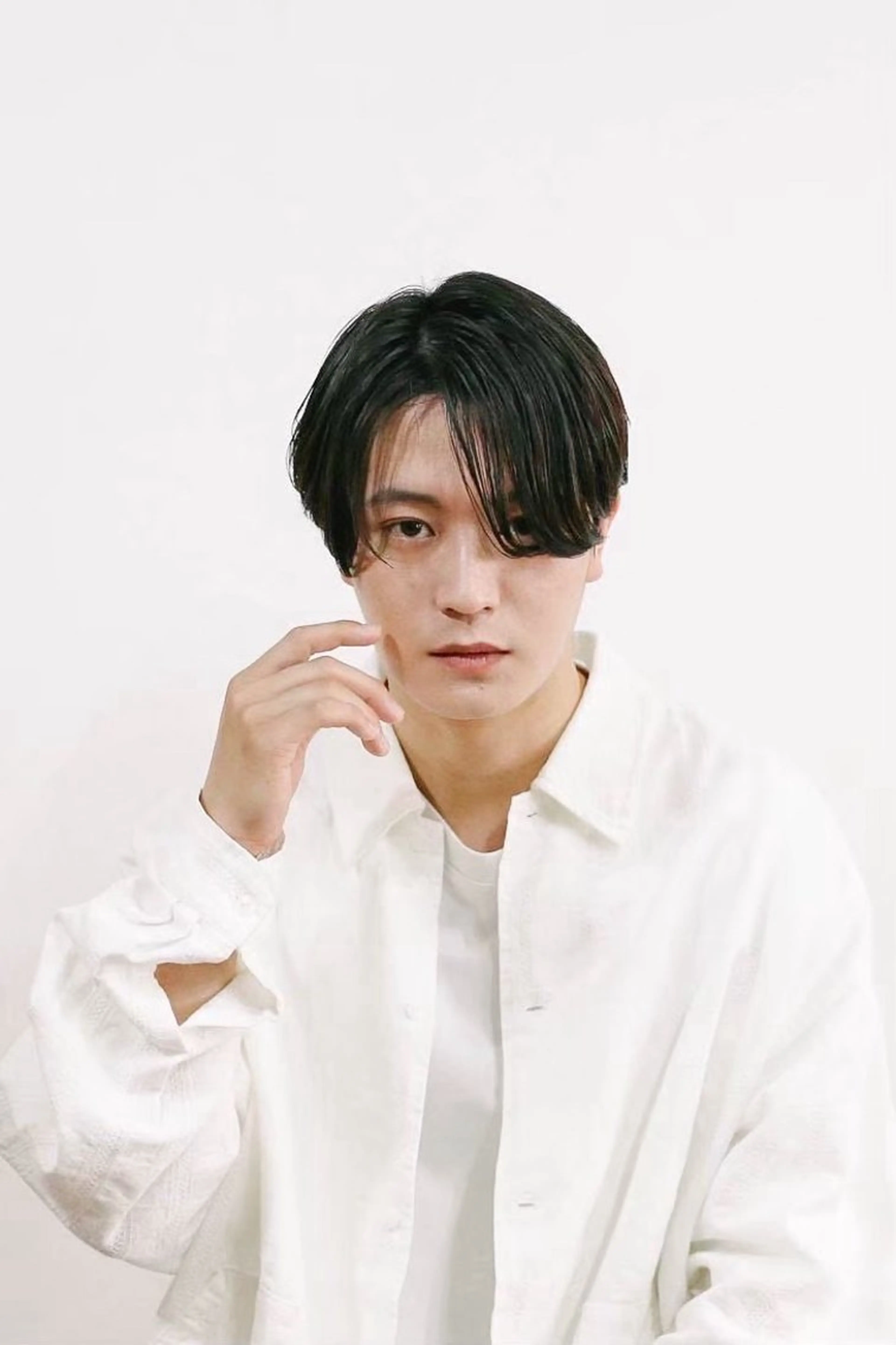 ショート 韓国風ヘア hip's eyes 渡辺舜のヘアスタイル