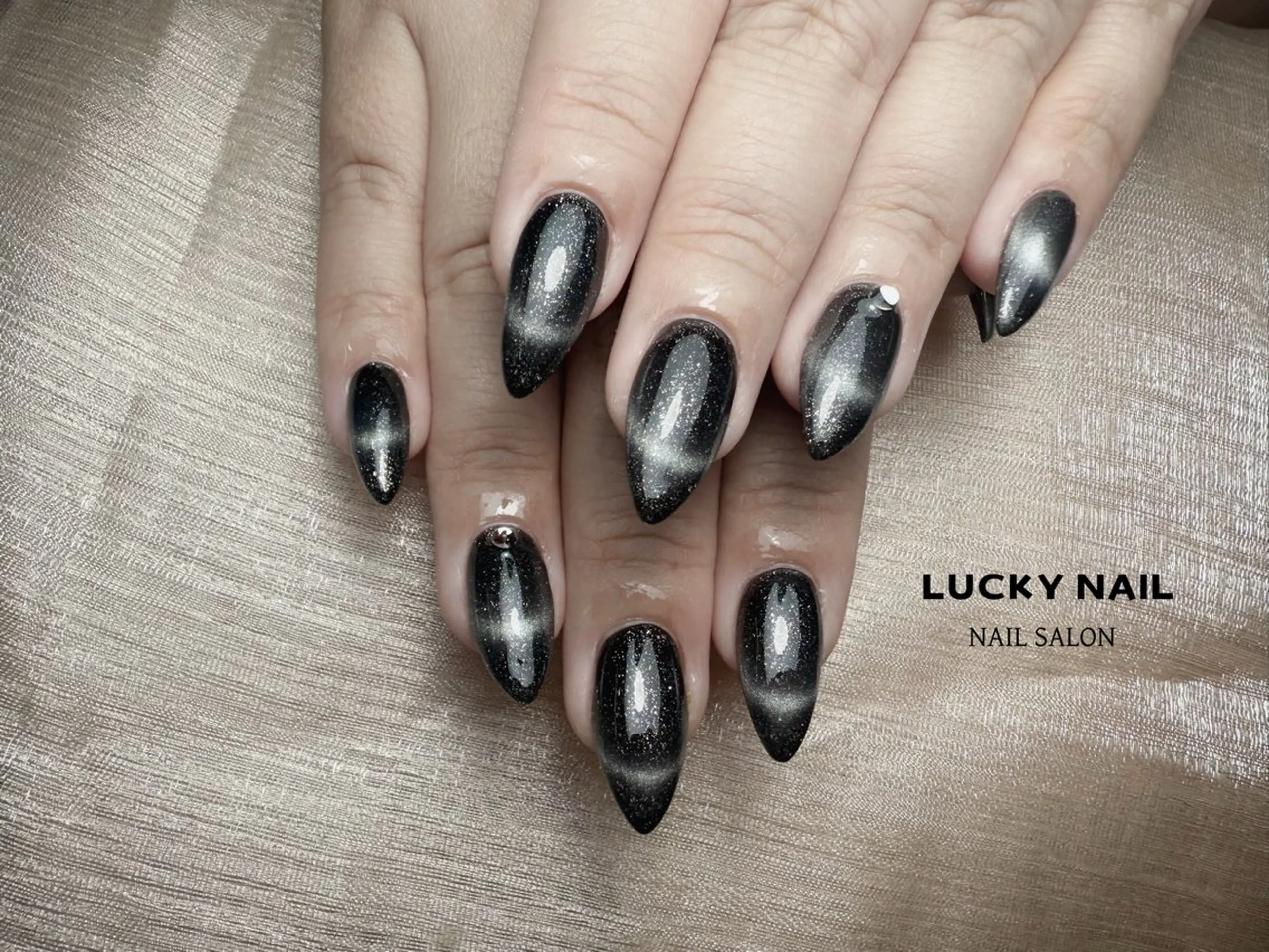 ネイル LUCKY NAILのネイルデザイン