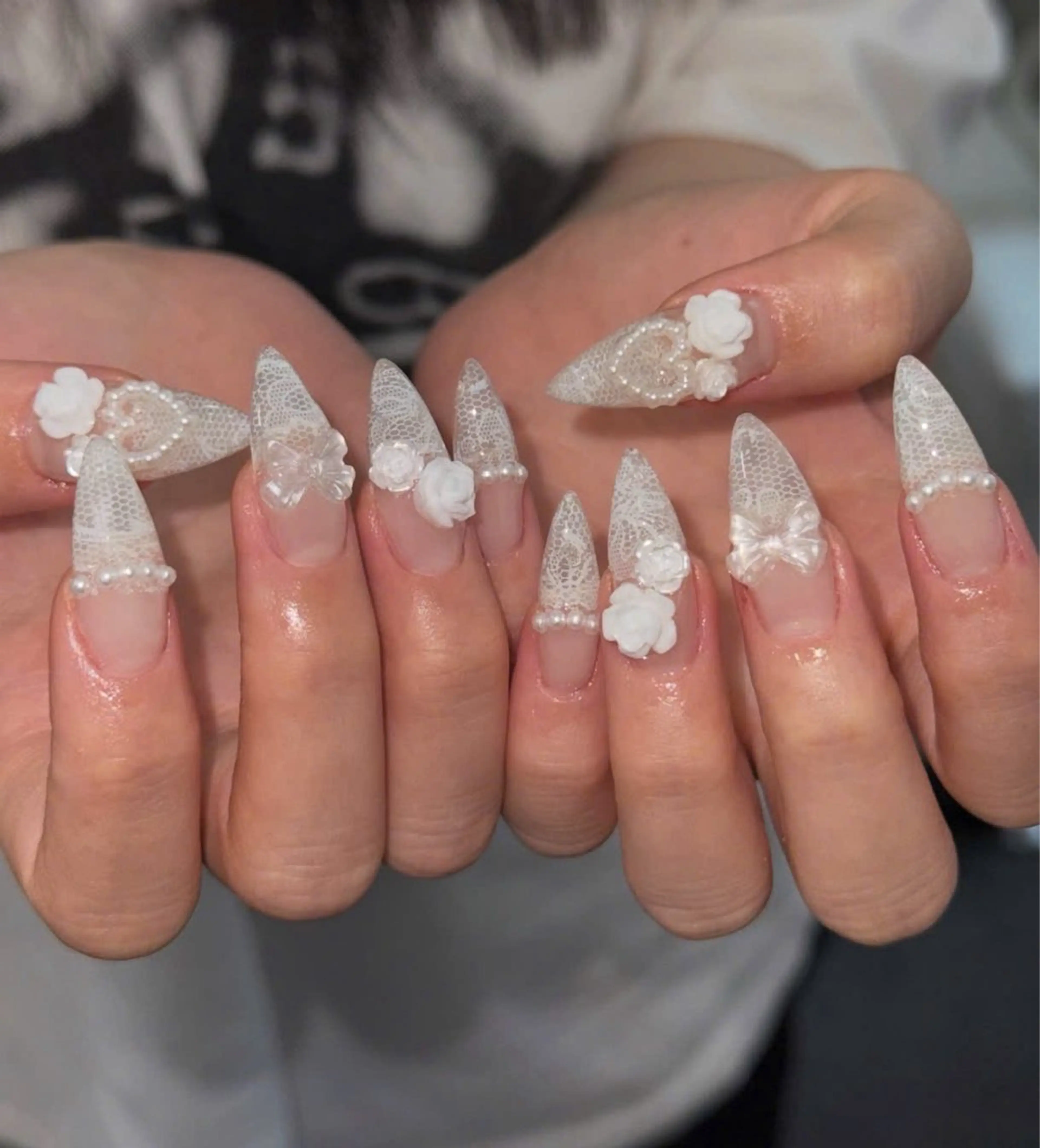 ネイル フレンチネイル キラキラネイル マグネットネイル ミラーネイル ニュアンスネイル ハンドネイル Tira Nailのネイルデザイン