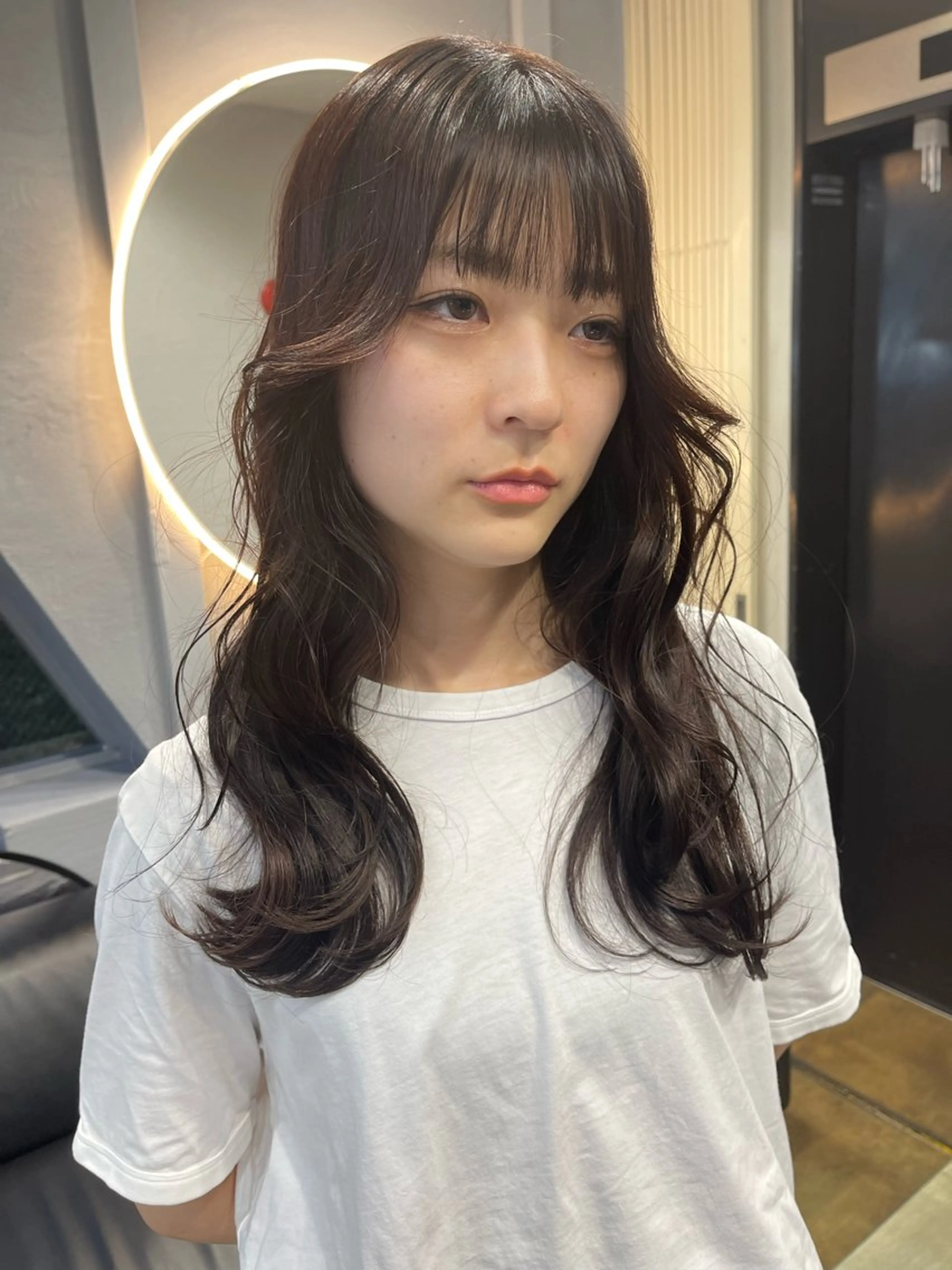 ロング カラー ブリーチ ケアブリーチ デザインカラー ダブルカラー イヤリングカラー TATSUブリーチ/ ミルクティーベージュのヘアスタイル