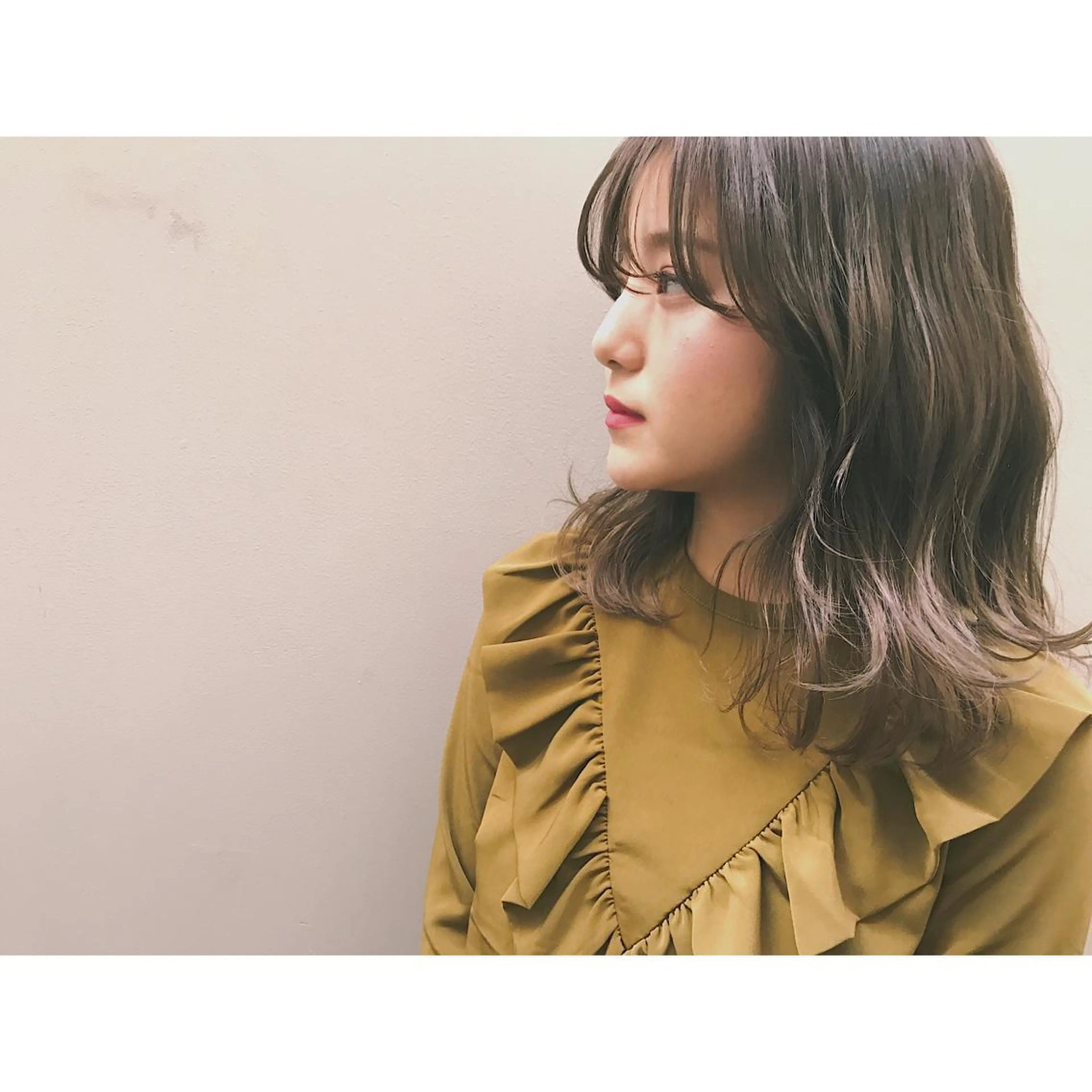 ミディアム カラー ベージュカラー イルミナカラー 日々所属・谷 大地のヘアスタイル