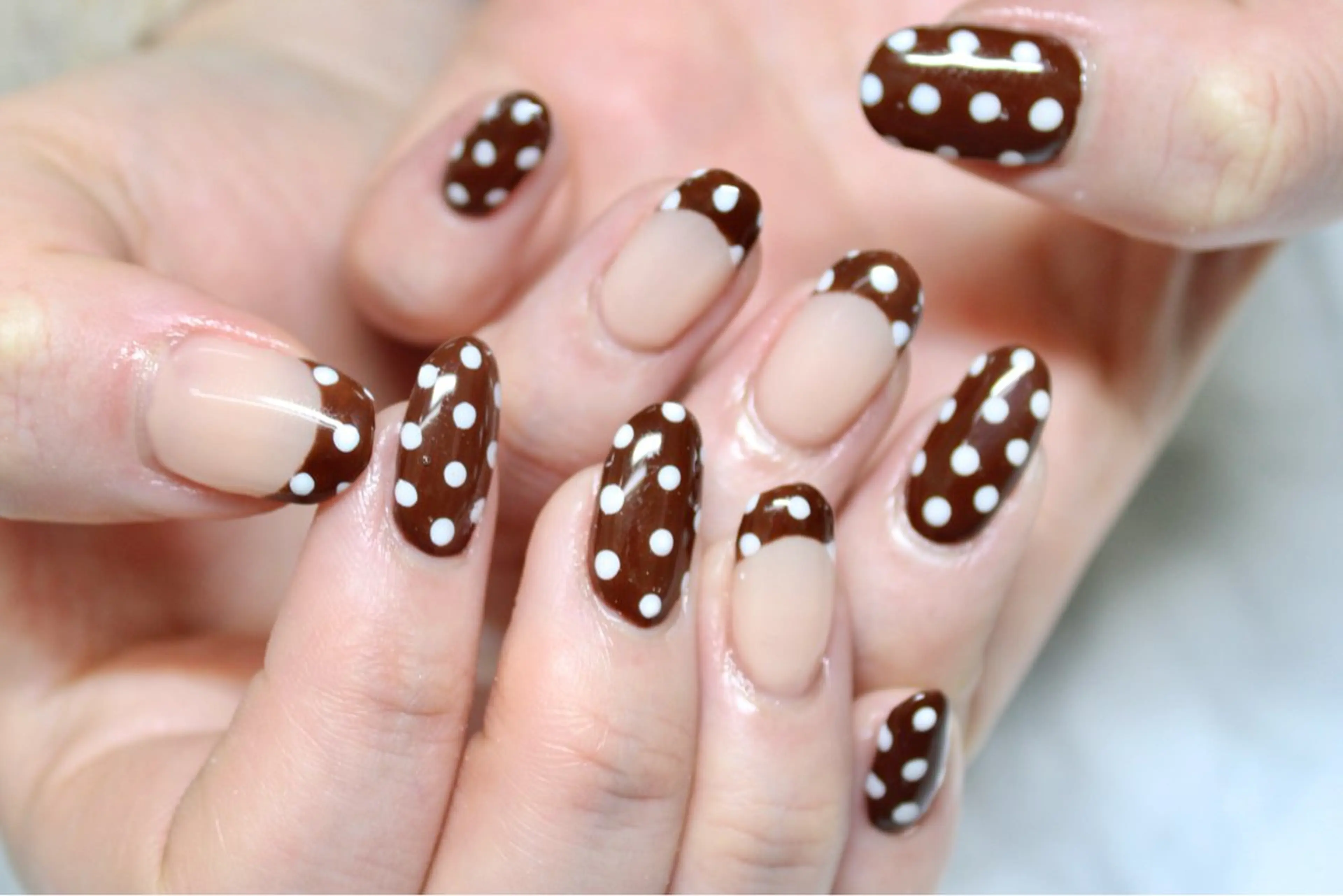 ネイル アートネイル 持ち込み レイジー スワンのネイルデザイン