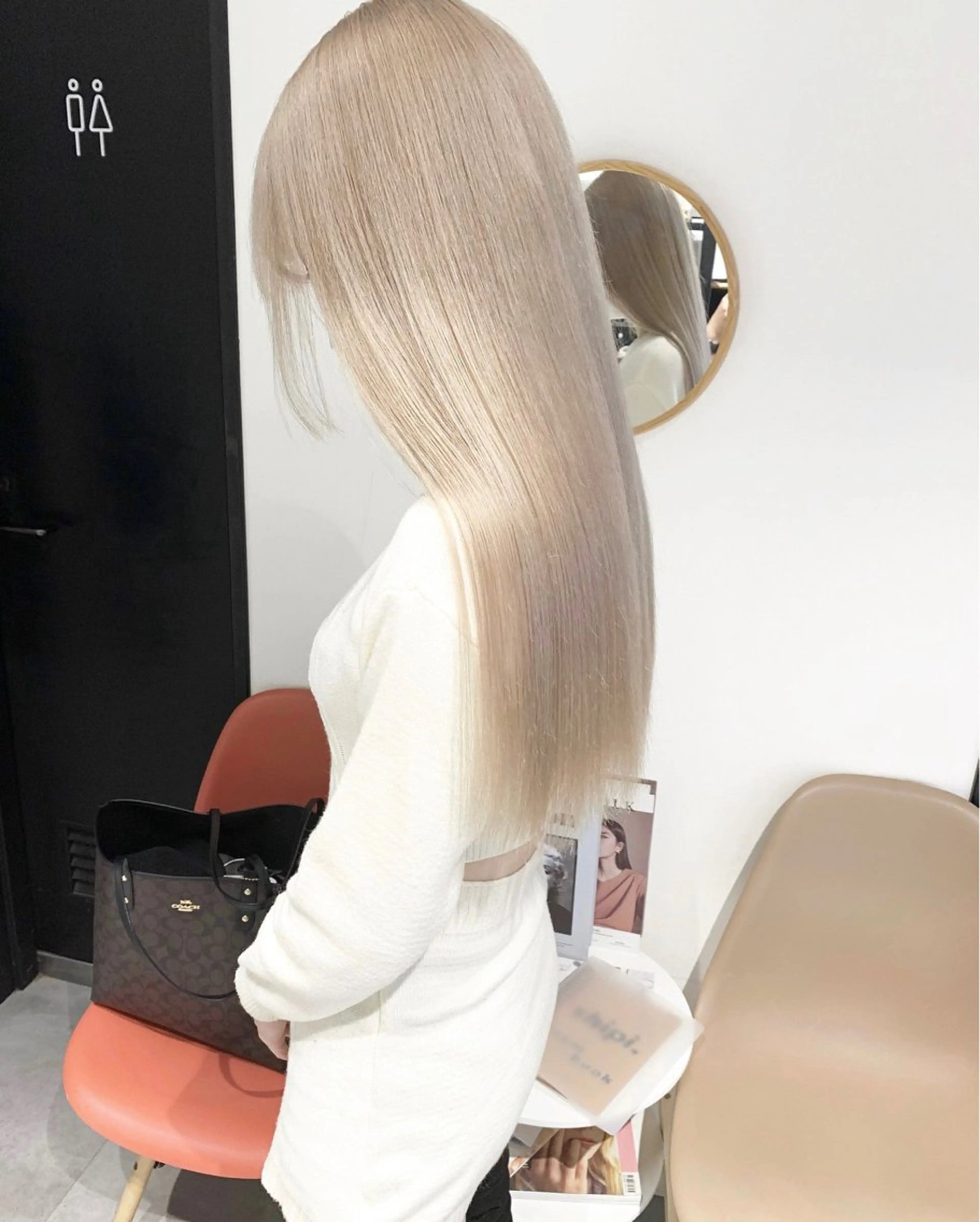 ロング カラー kanta 梅田 韓国ハイトーンのヘアスタイル