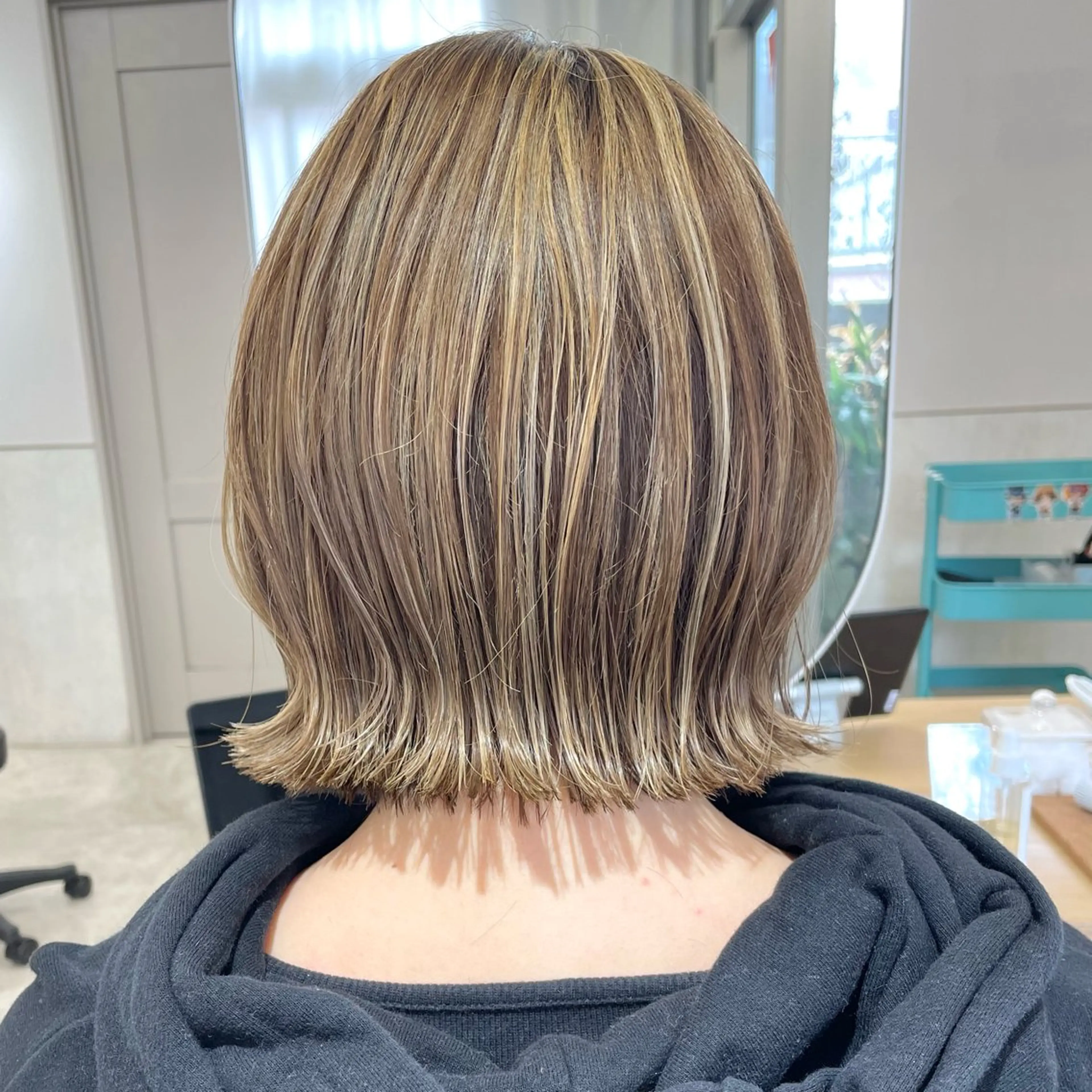 ショート SALOWIN銀座RAY ll所属・オオクラ マオのヘアスタイル