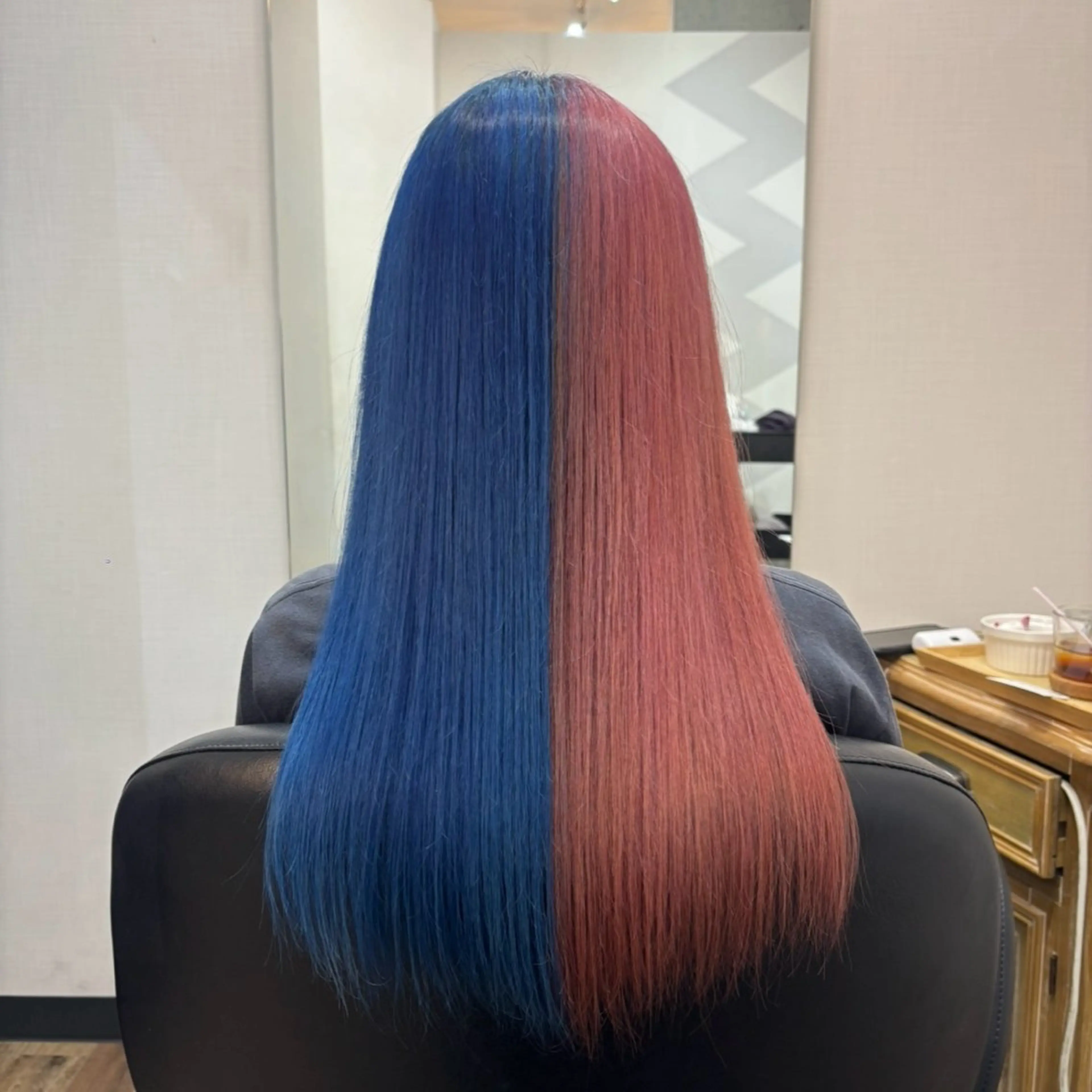 ロング カラー ヘアカラー トリートメント DEST ゆりかのヘアスタイル