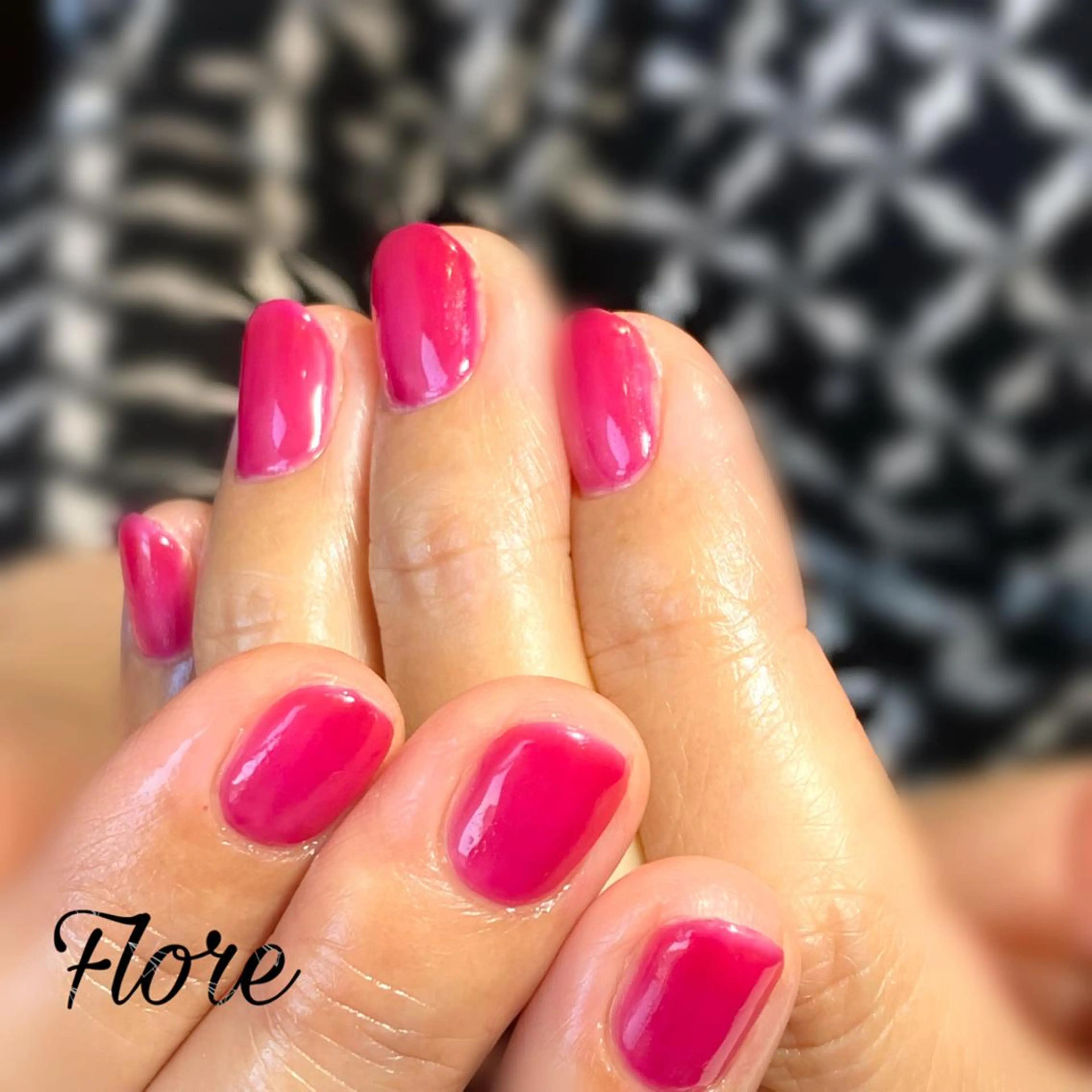 ネイル Flore (フロール)の眉毛・アイブロウイメージ