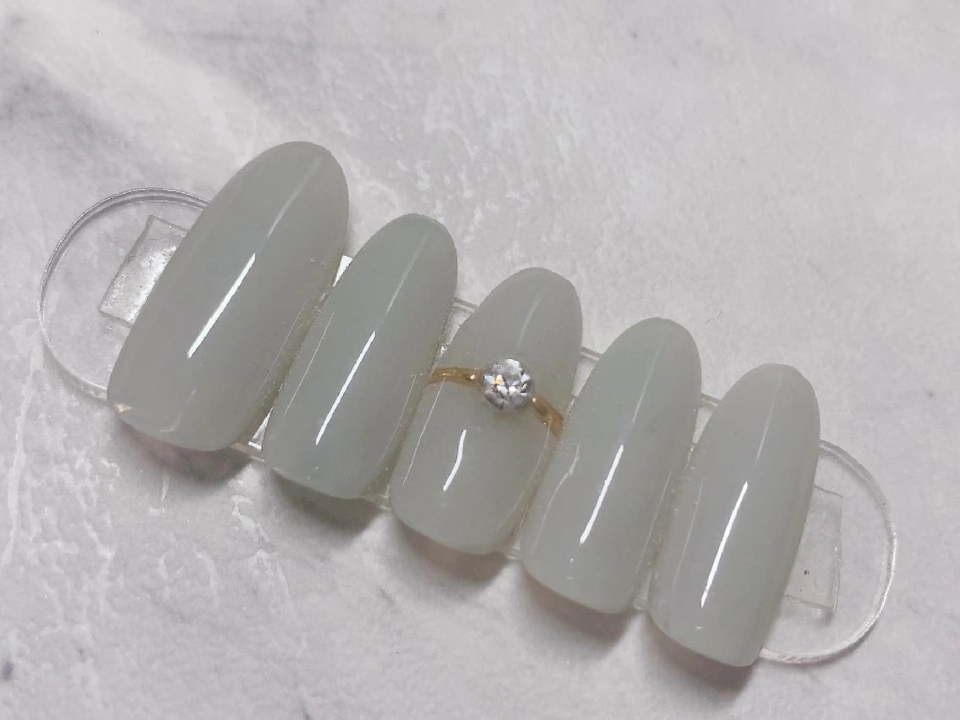 ネイル べっ甲ネイル ボルドー フラワーネイル フットネイル フレンチネイル ハンドネイル 🎀Yumi✨ ミキネイルサロン池袋のネイルデザイン