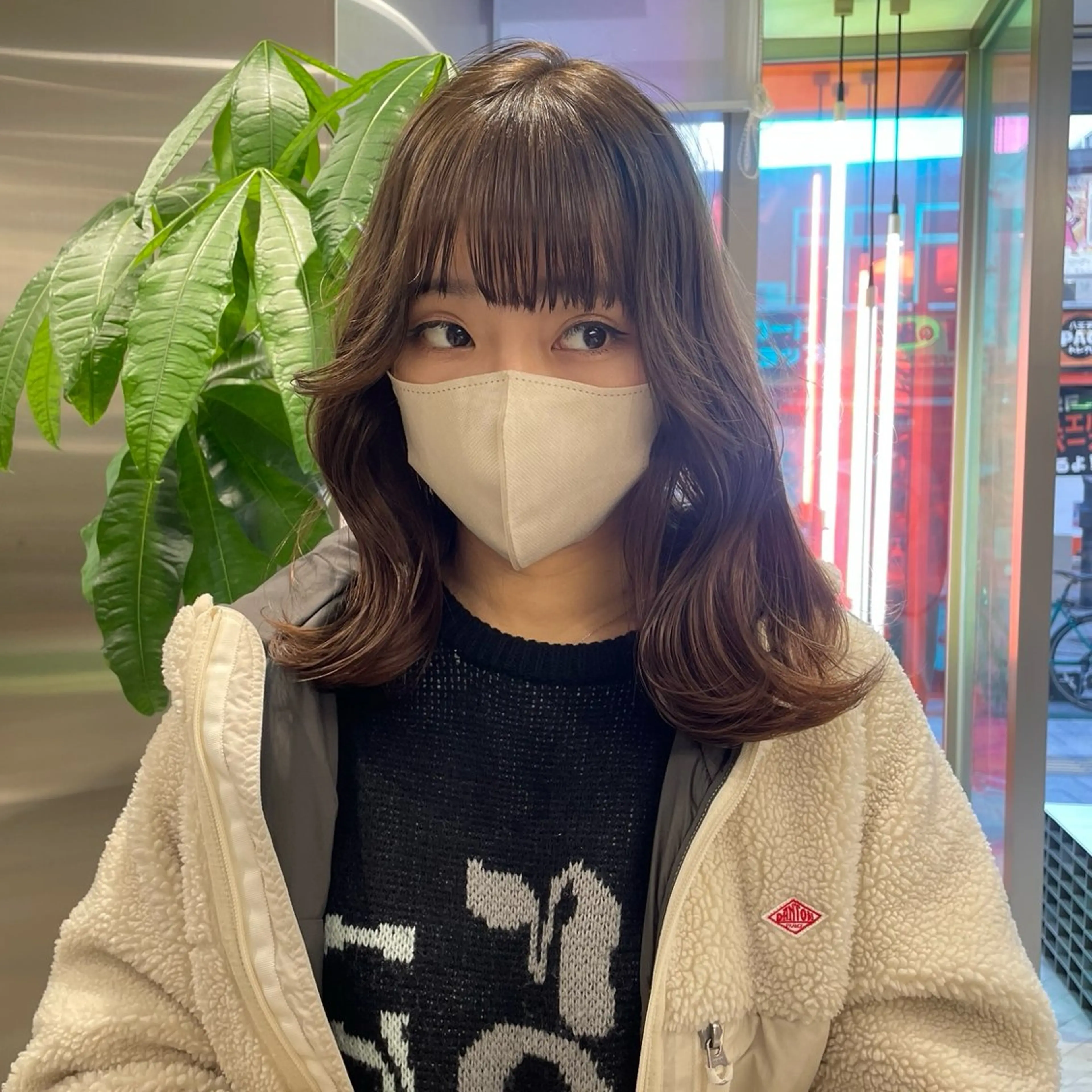 カラー クルミ/ 💕ワンホンネイルのネイルデザイン