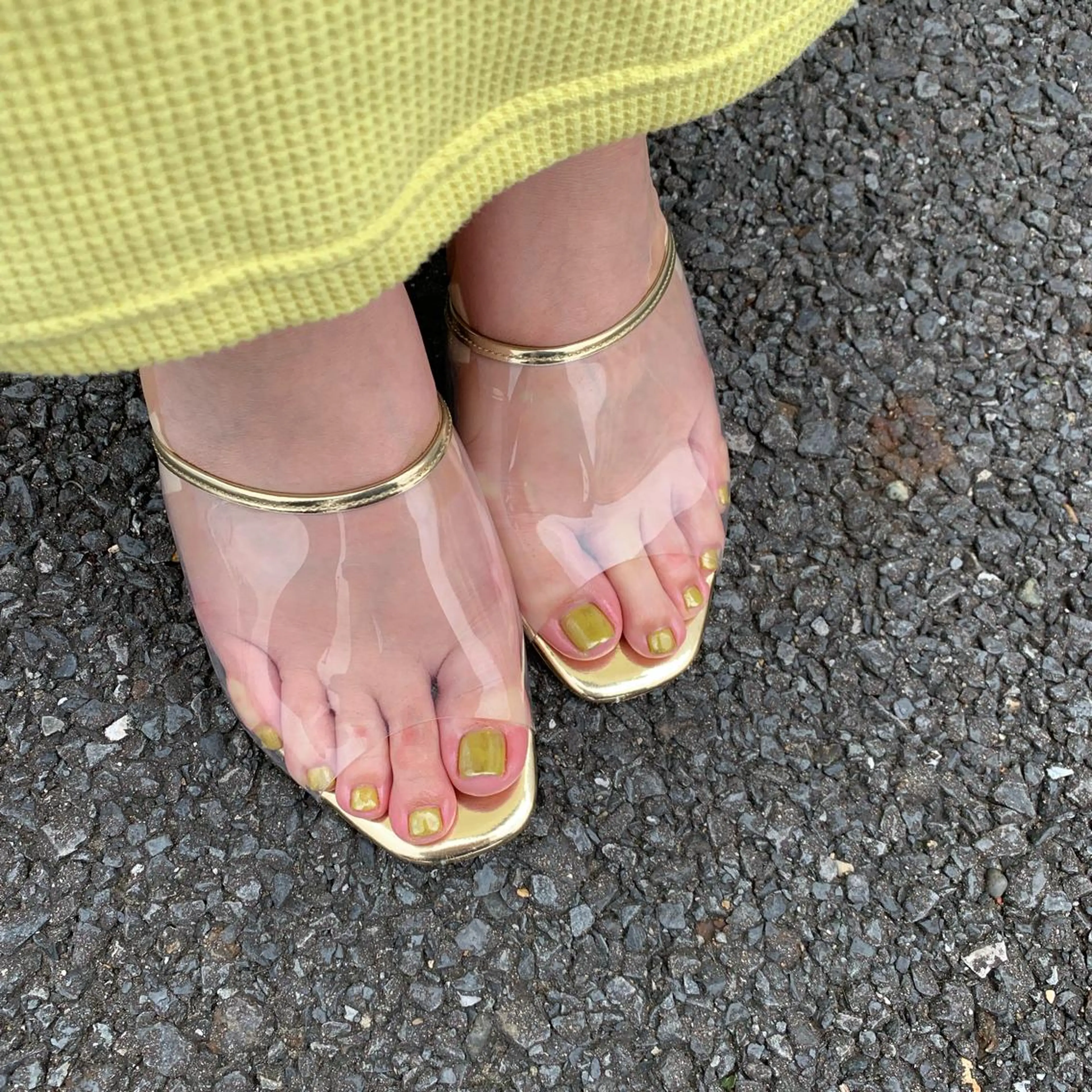 ネイル ピスタチオネイル フットネイル 佐藤 穂乃香のネイルデザイン