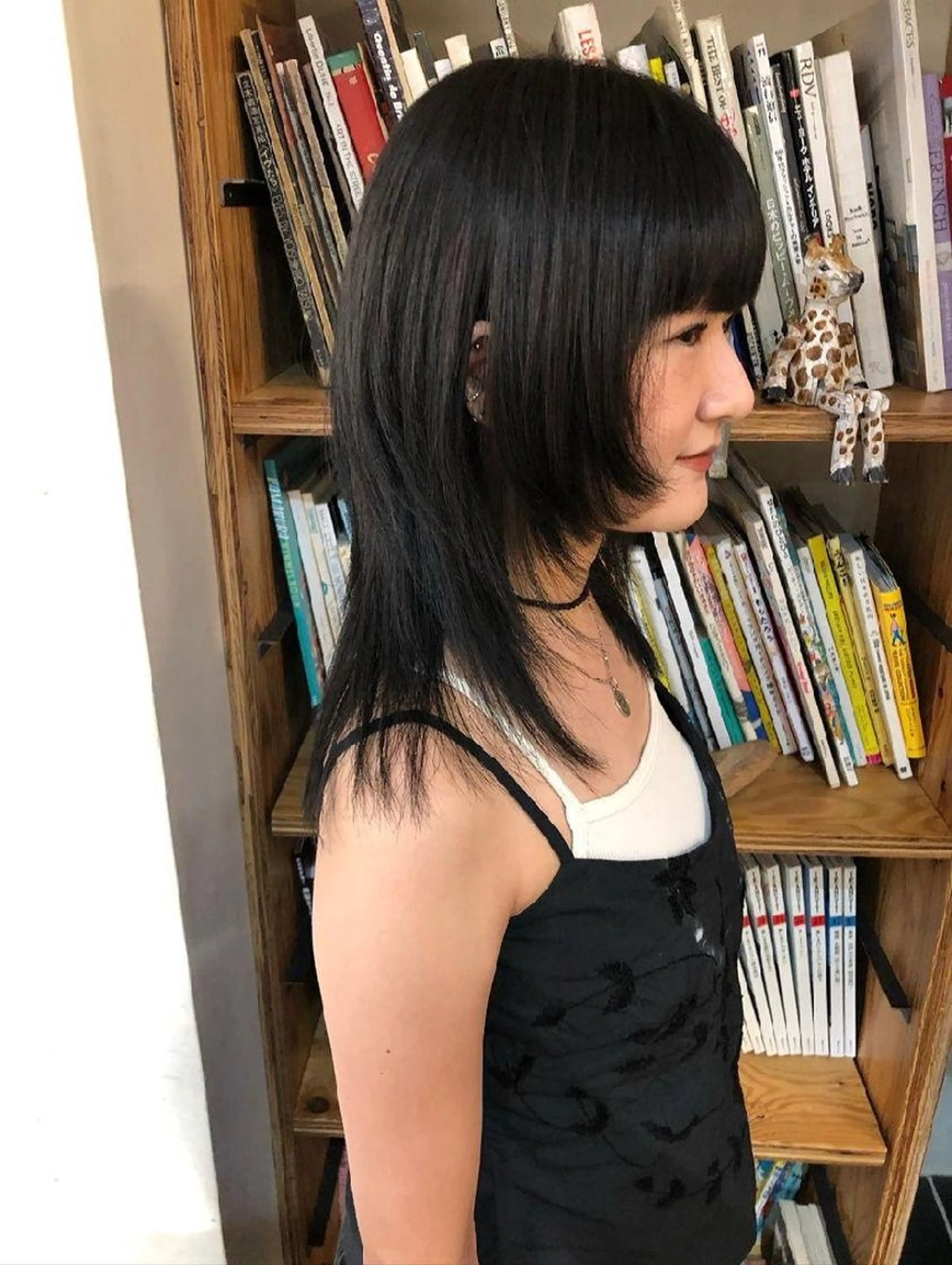 ミディアム ハッシュカット 韓国レイヤー suzuのヘアスタイル