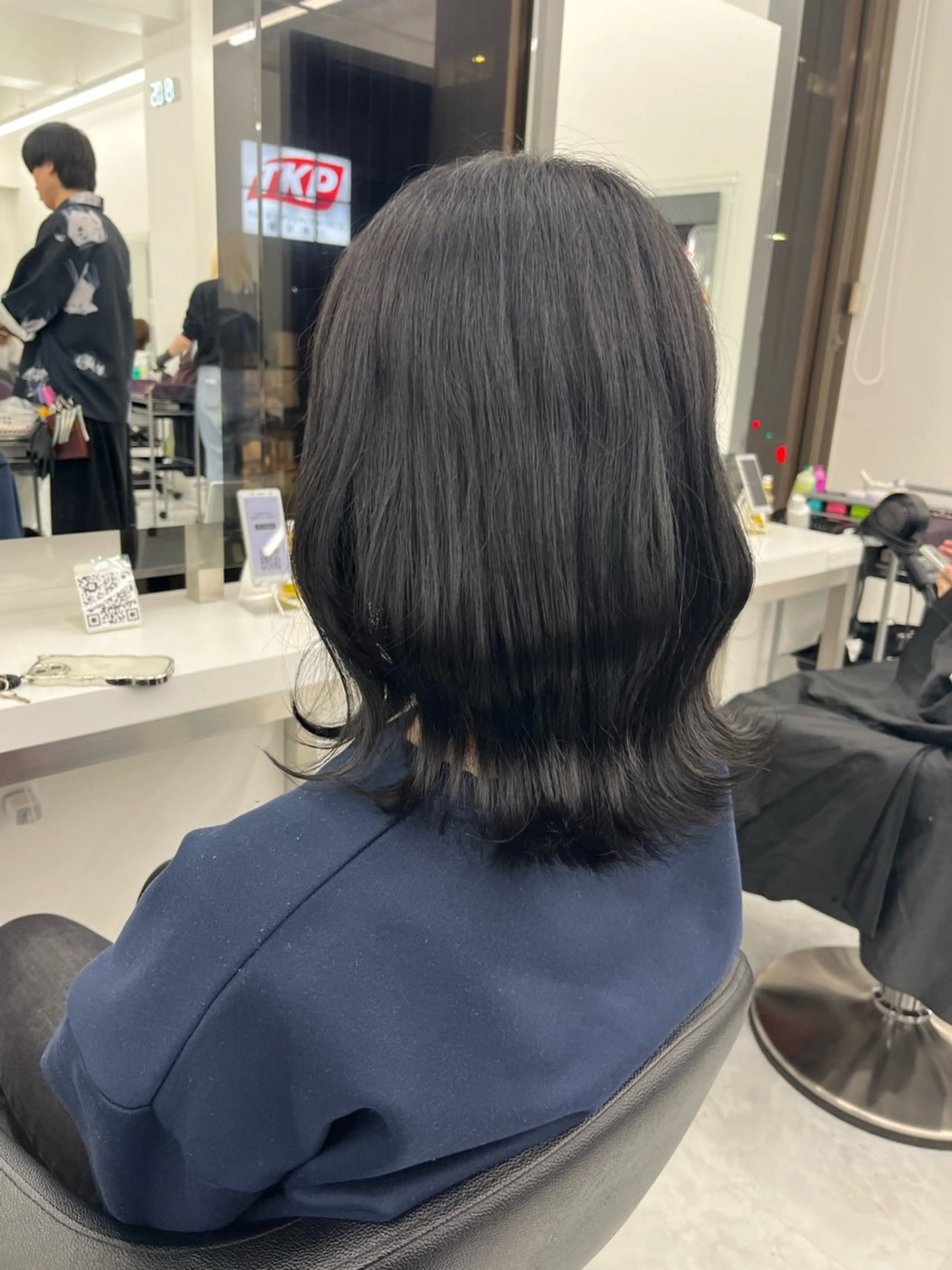 セミロング カラー 黒髪 ヘアカラー トリートメント 💖トレンド秋冬 カラー💖FUTAのヘアスタイル