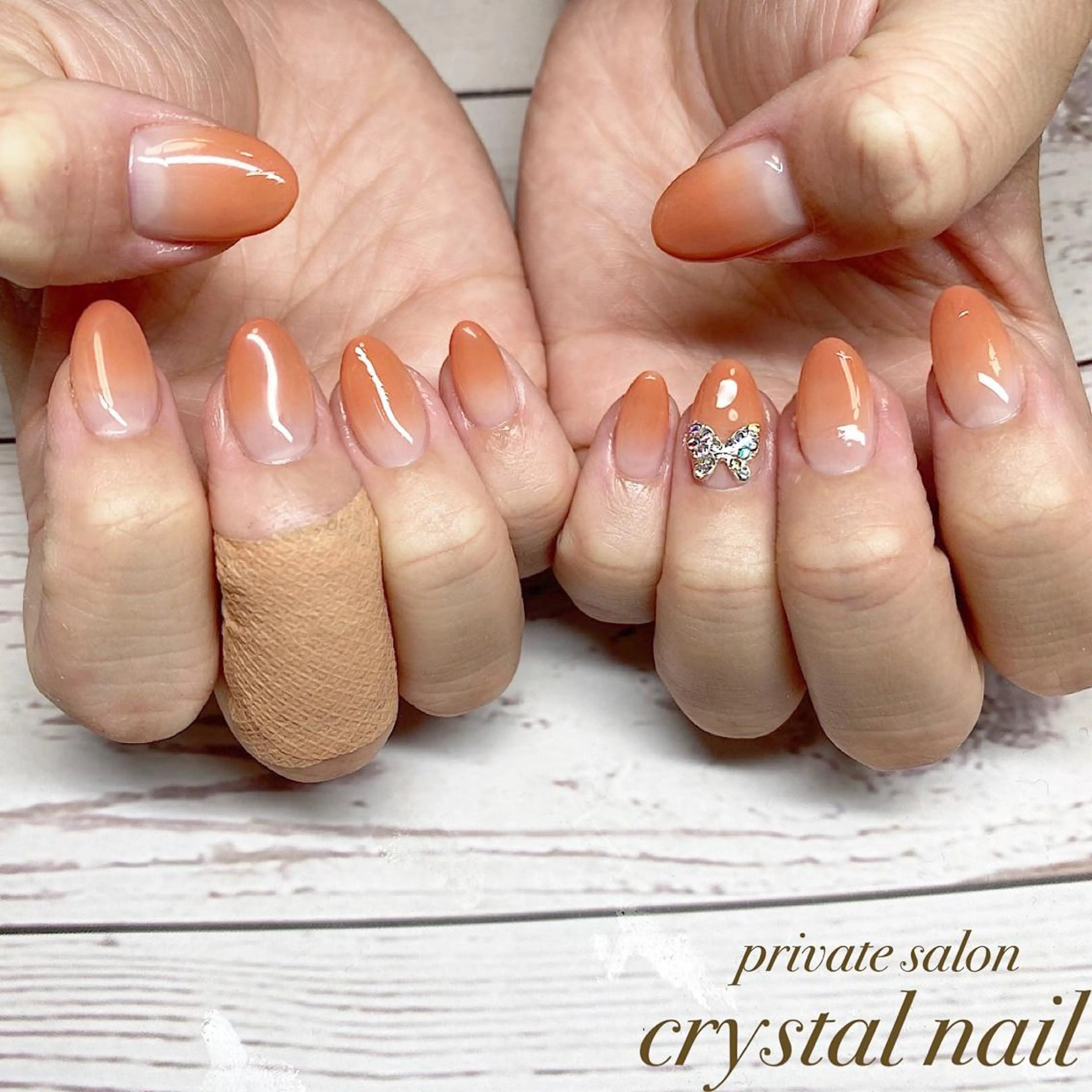 ネイル グラデーション Crystal Nailのネイルデザイン