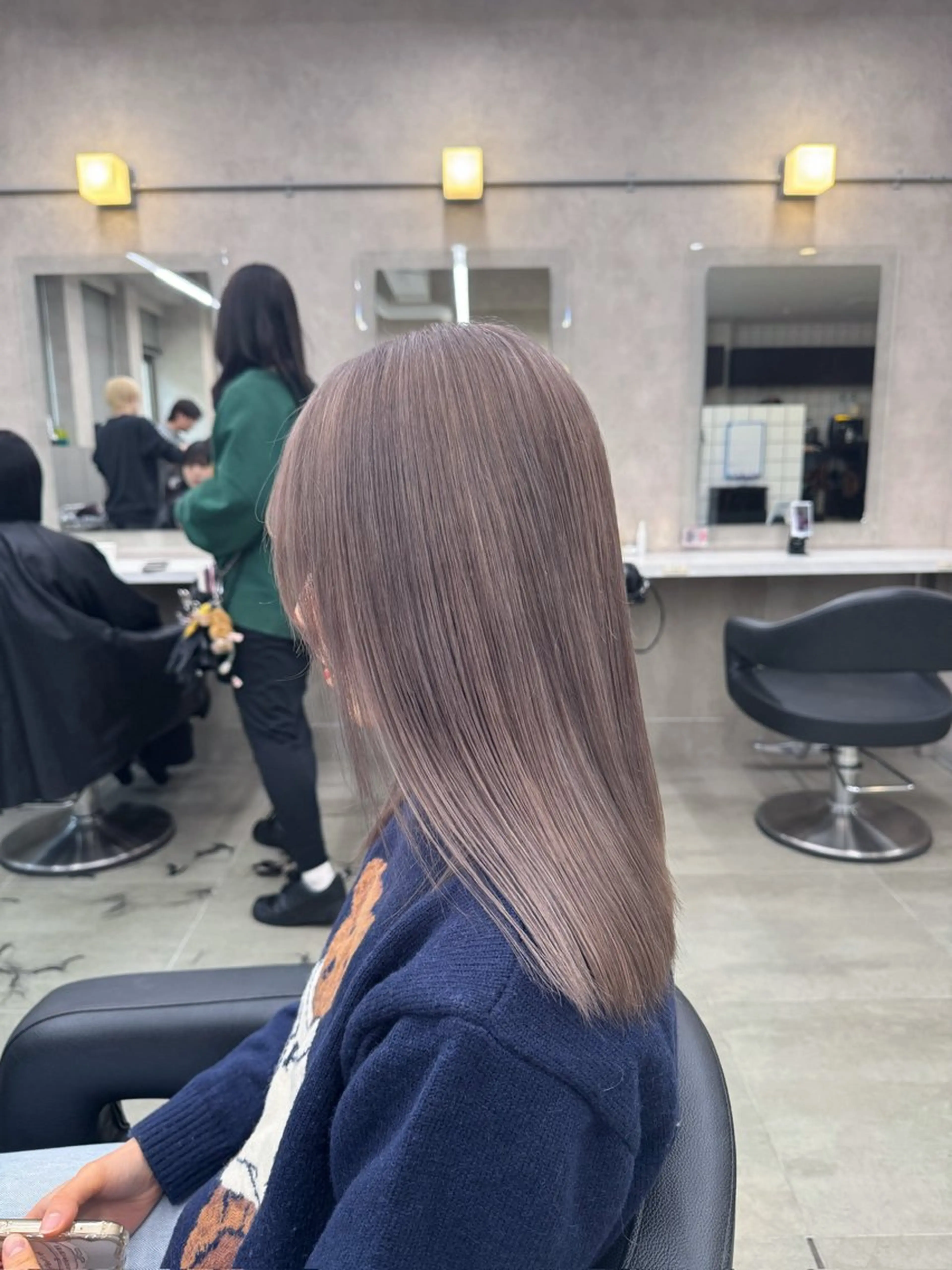 ミディアム カラー ヘアアレンジ Over hair所属・Over hair_ misakiのヘアスタイル