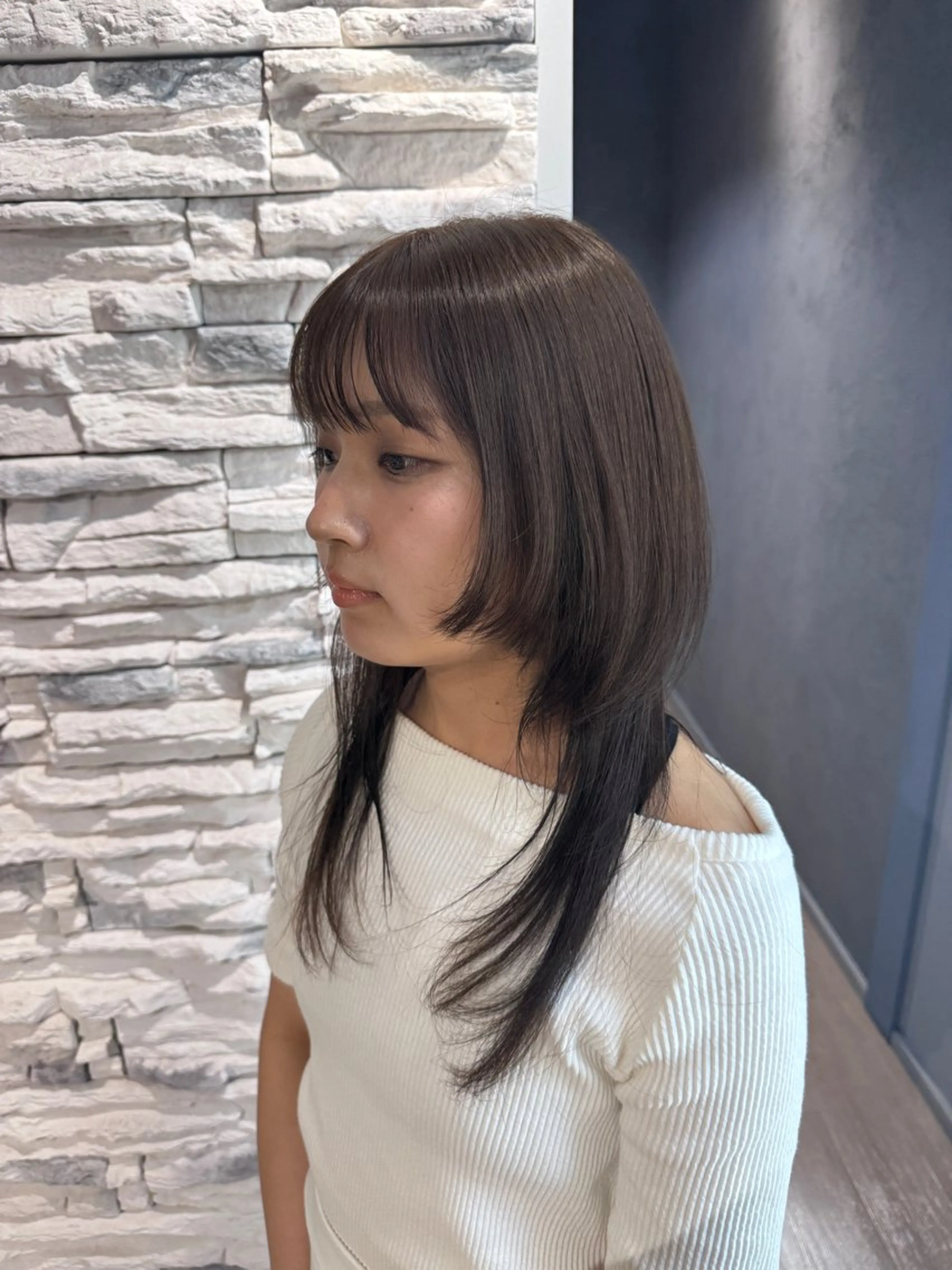 カラー ベージュカラー オリーブベージュ 鈴木 雅捺のヘアスタイル