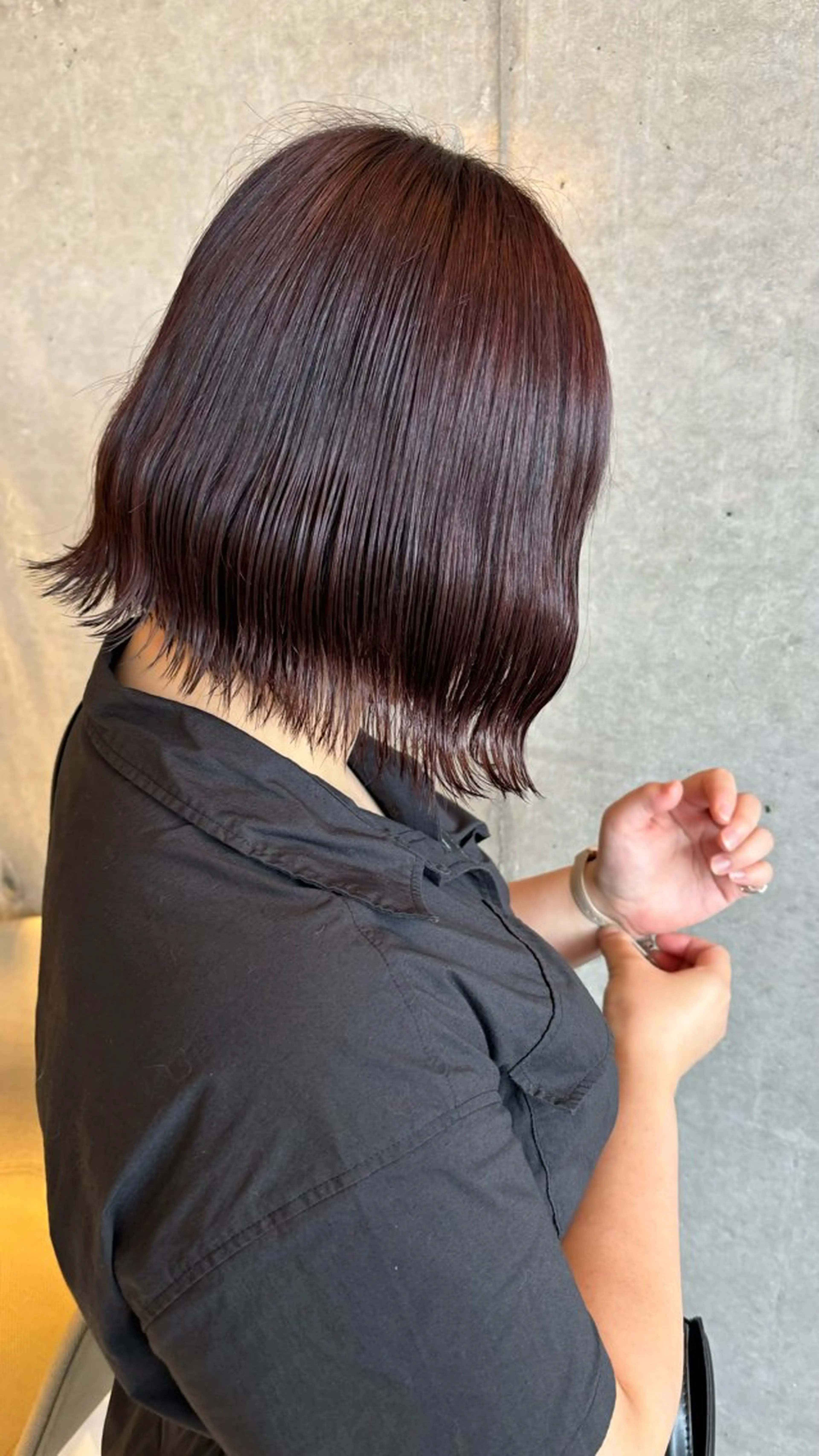 ミディアム ヘアカラー 岩﨑 楓加のヘアスタイル