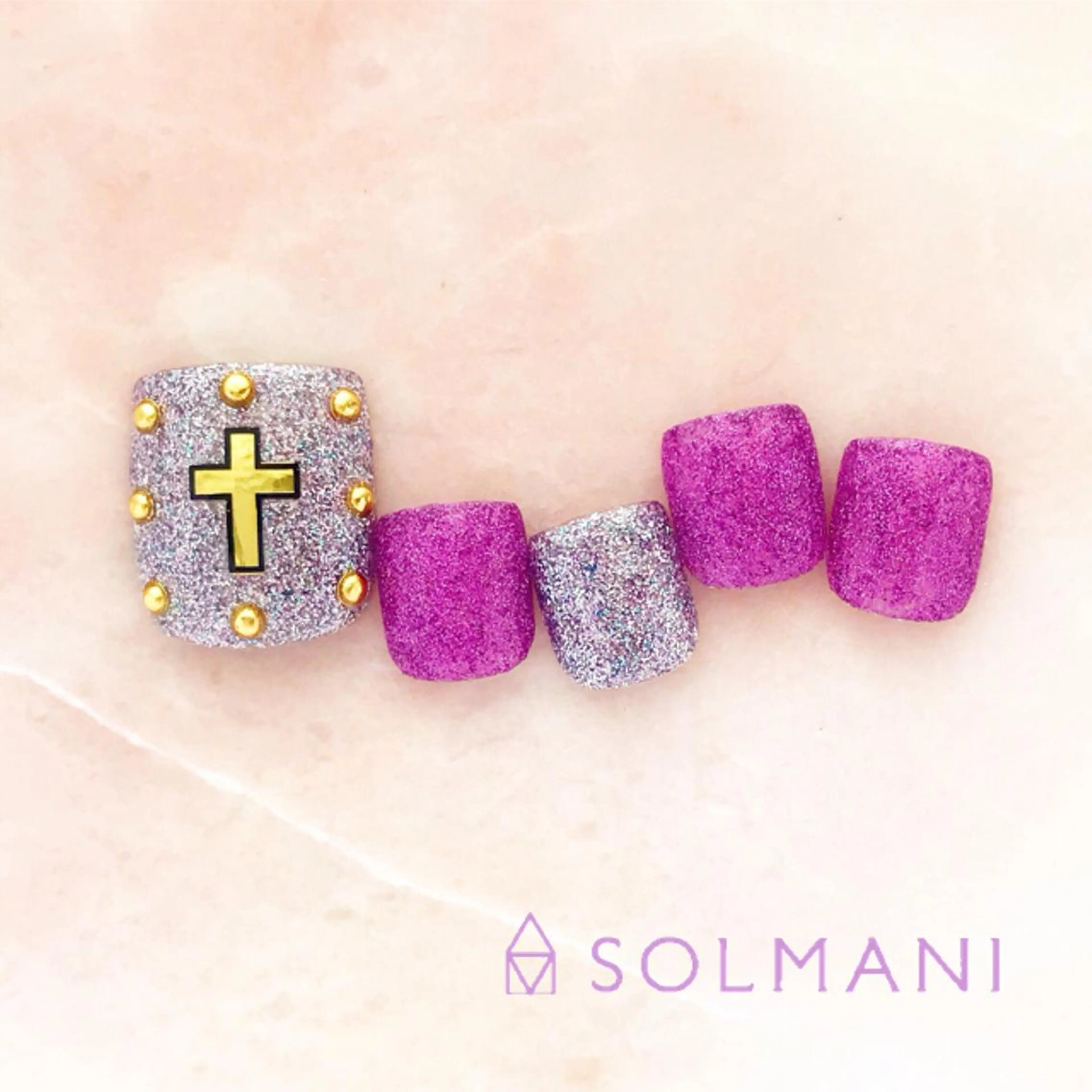 ネイル フットネイル SOLMANI 予約担当のネイルデザイン