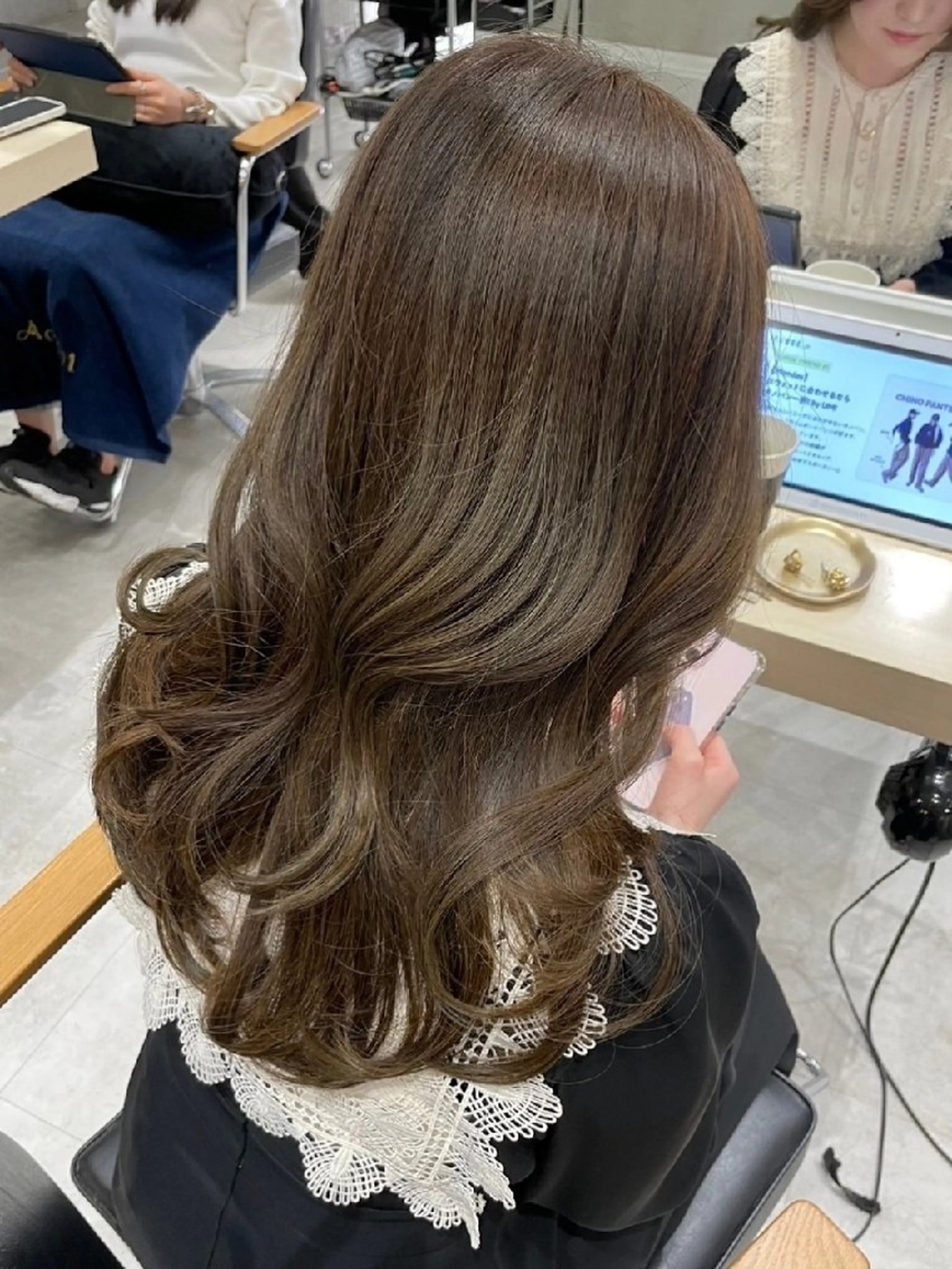 ロング カラー 透明感カラー グレージュ イルミナカラー オリーブカラー オリーブグレージュ カット ヘアカラー トリートメント SOYON豊田市駅店所属・髪質改善/ 上村旺武のヘアスタイル
