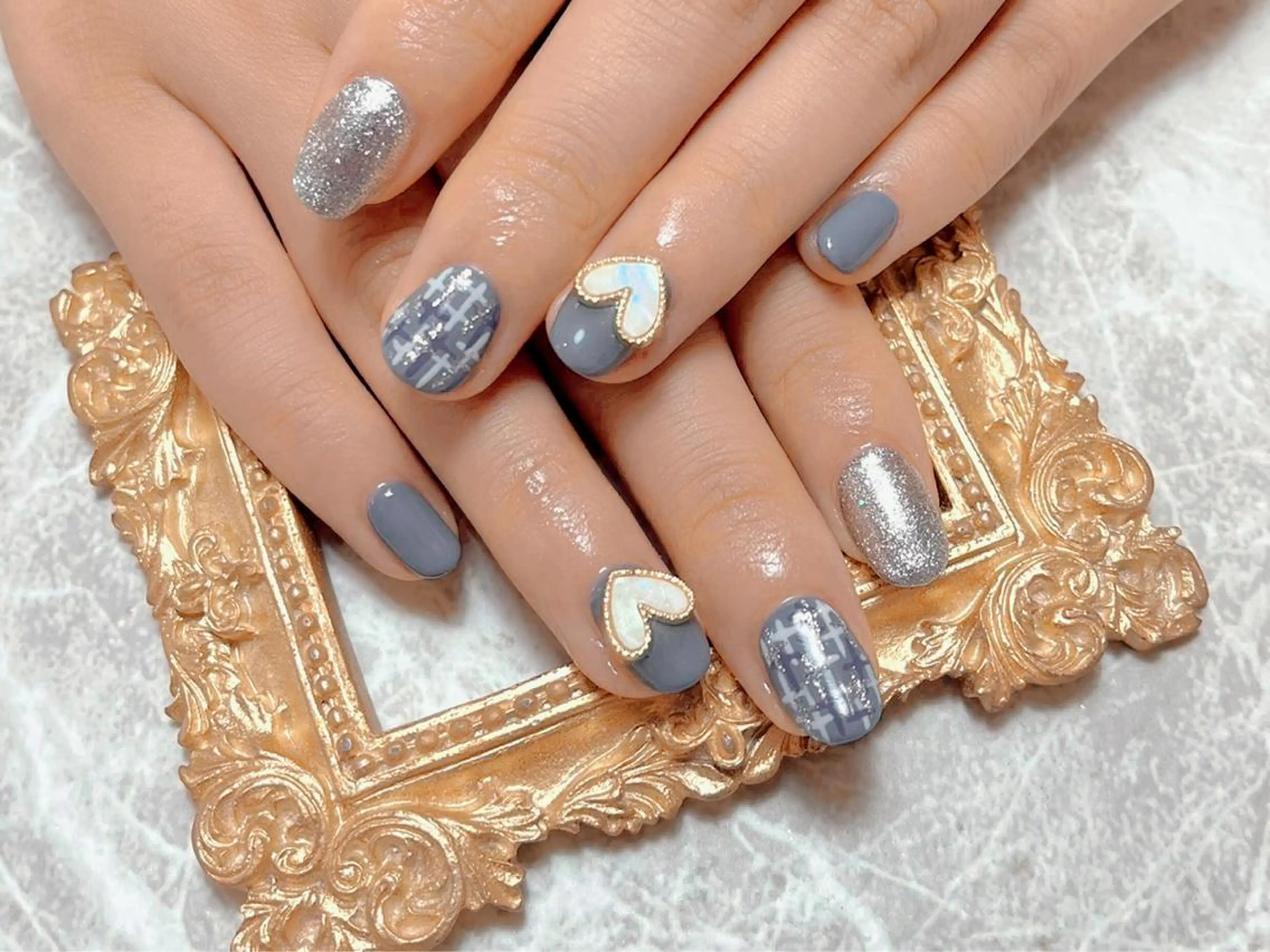 ネイル ハンドネイル マジックミラー所属・マジック ミラーのネイルデザイン