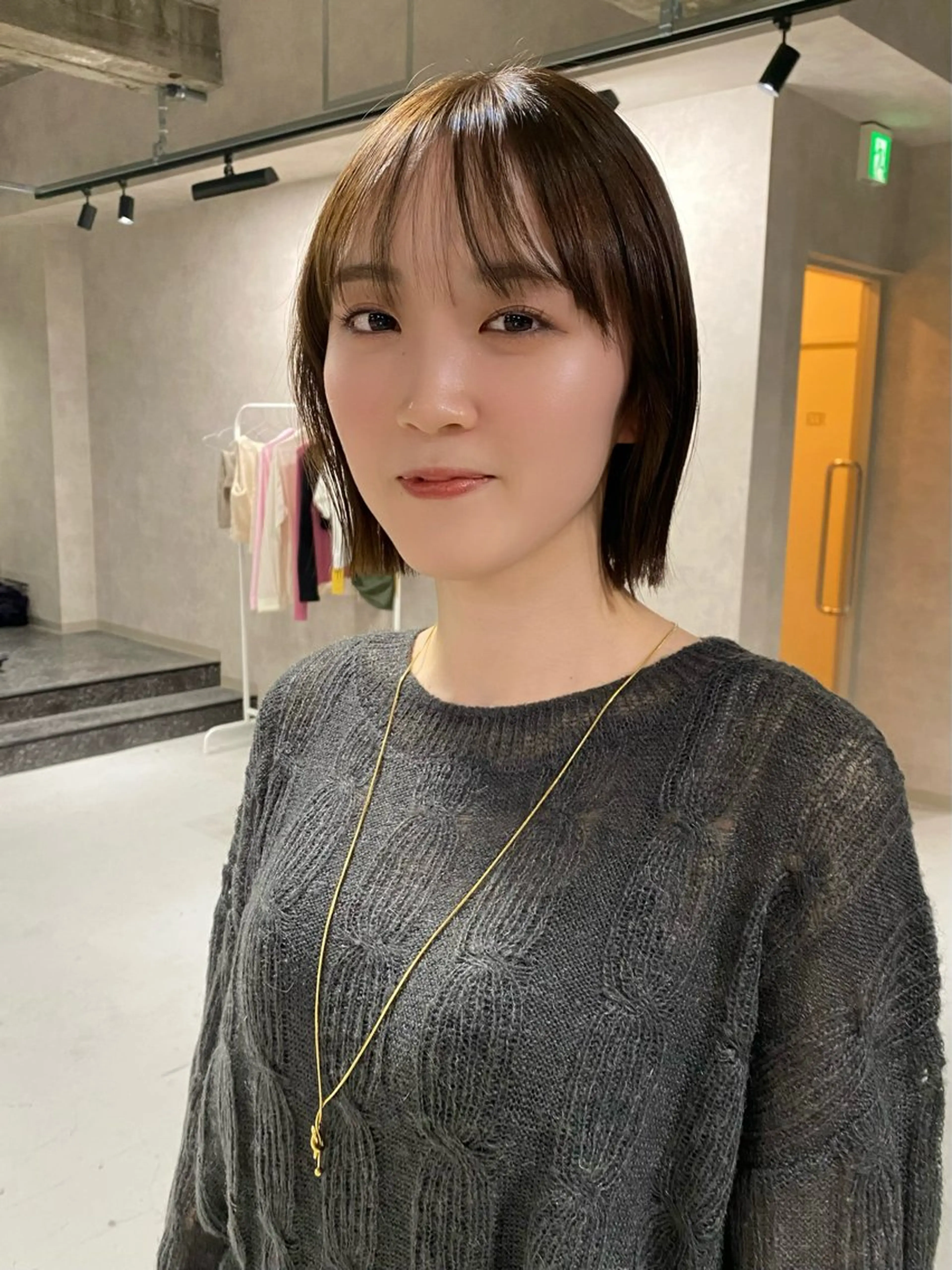 ミディアム カラー カット 縮毛矯正 トリートメント 似合わせカット レイヤー/ボブのヘアスタイル