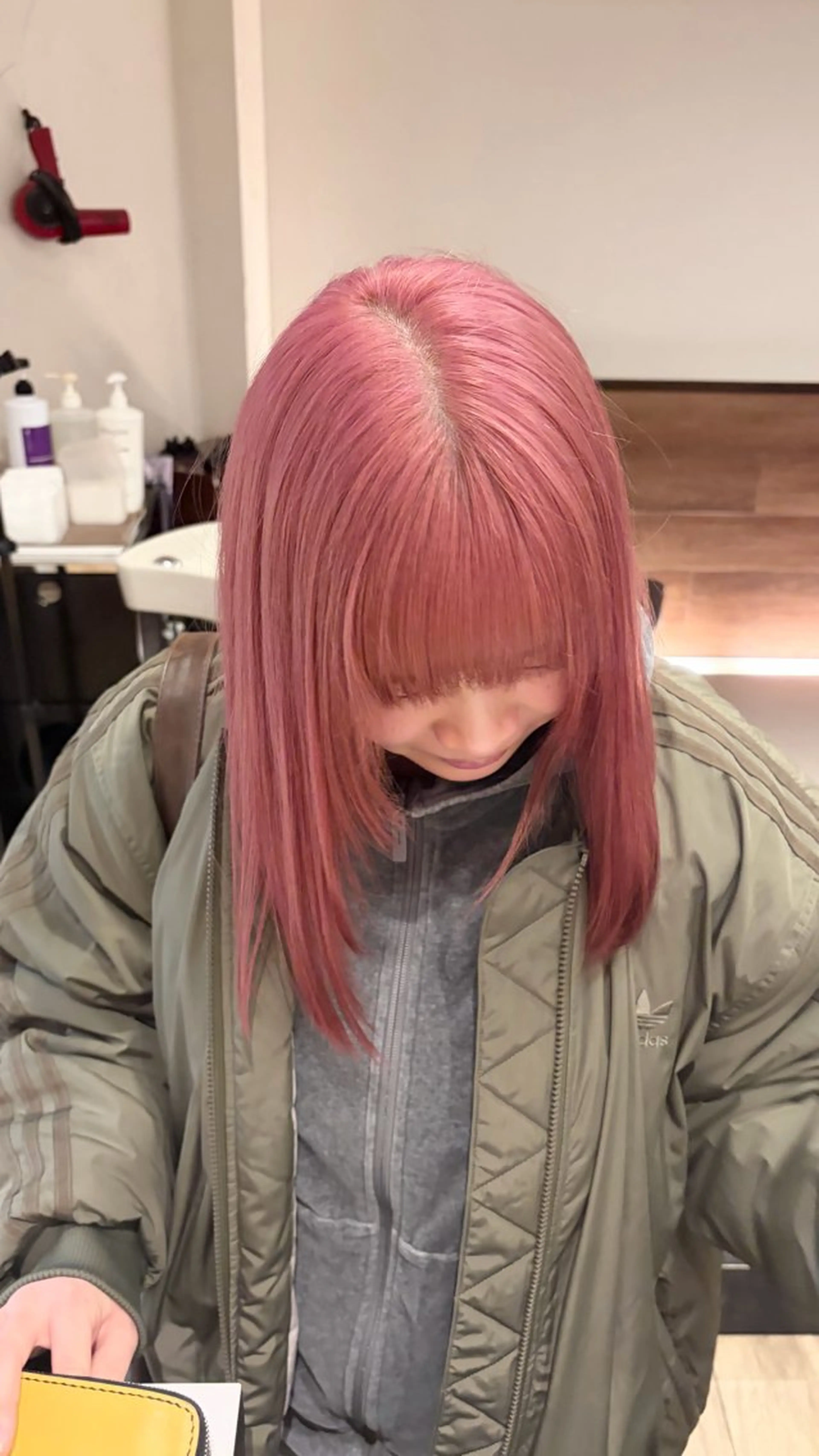 ミディアム カラー カット ヘアカラー トリートメント ブリーチ/髪質改善/ ハイトーン/暖色のヘアスタイル