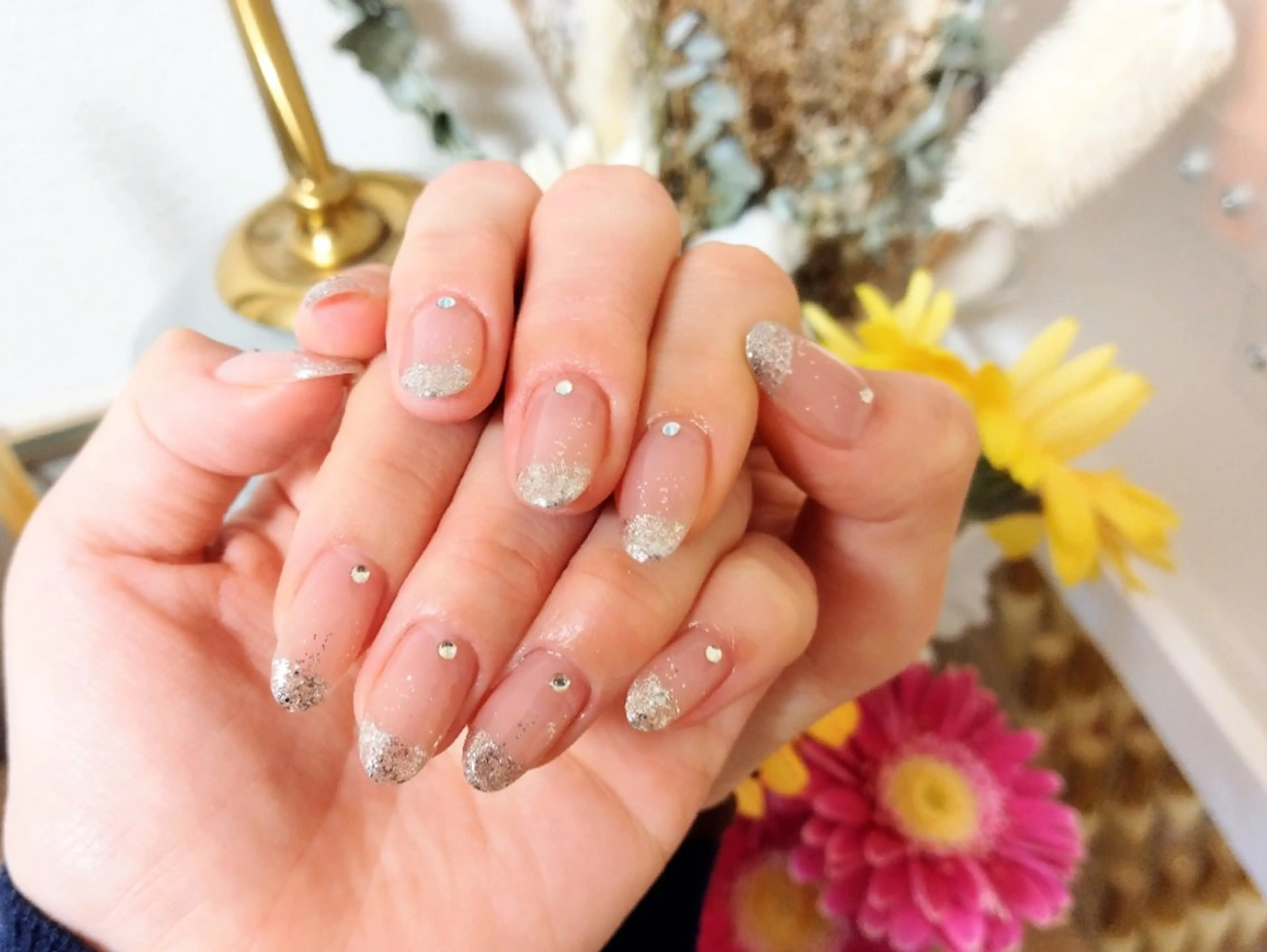 ネイル 持ち込み ハンドネイル ハンドケア ＤI'A ネイルサロンのネイルデザイン