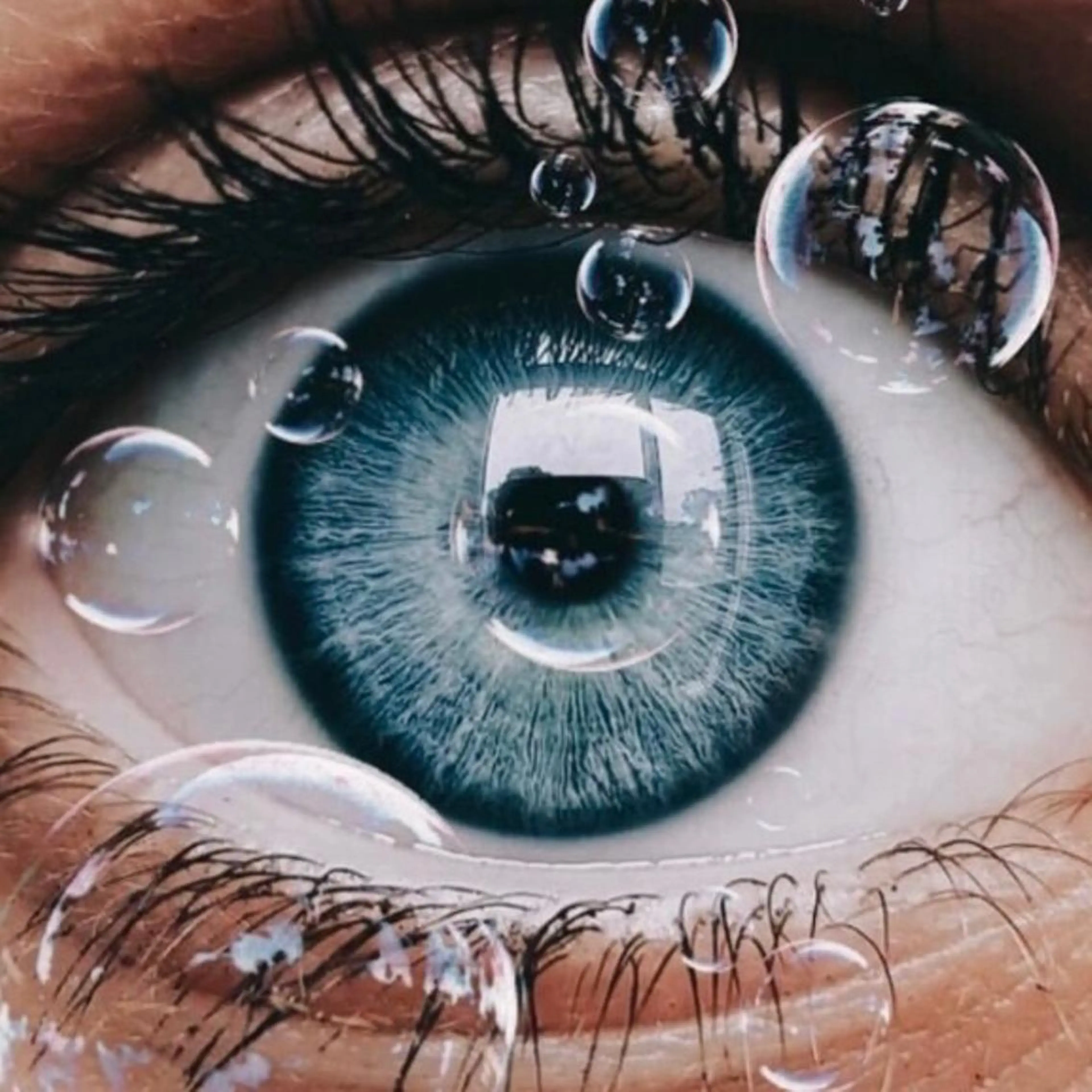 ＼花粉・メイク汚れに🦠／目元ケア集中オフ🧼🎀※アイシャンプー、美容液仕上げ🪡の写真