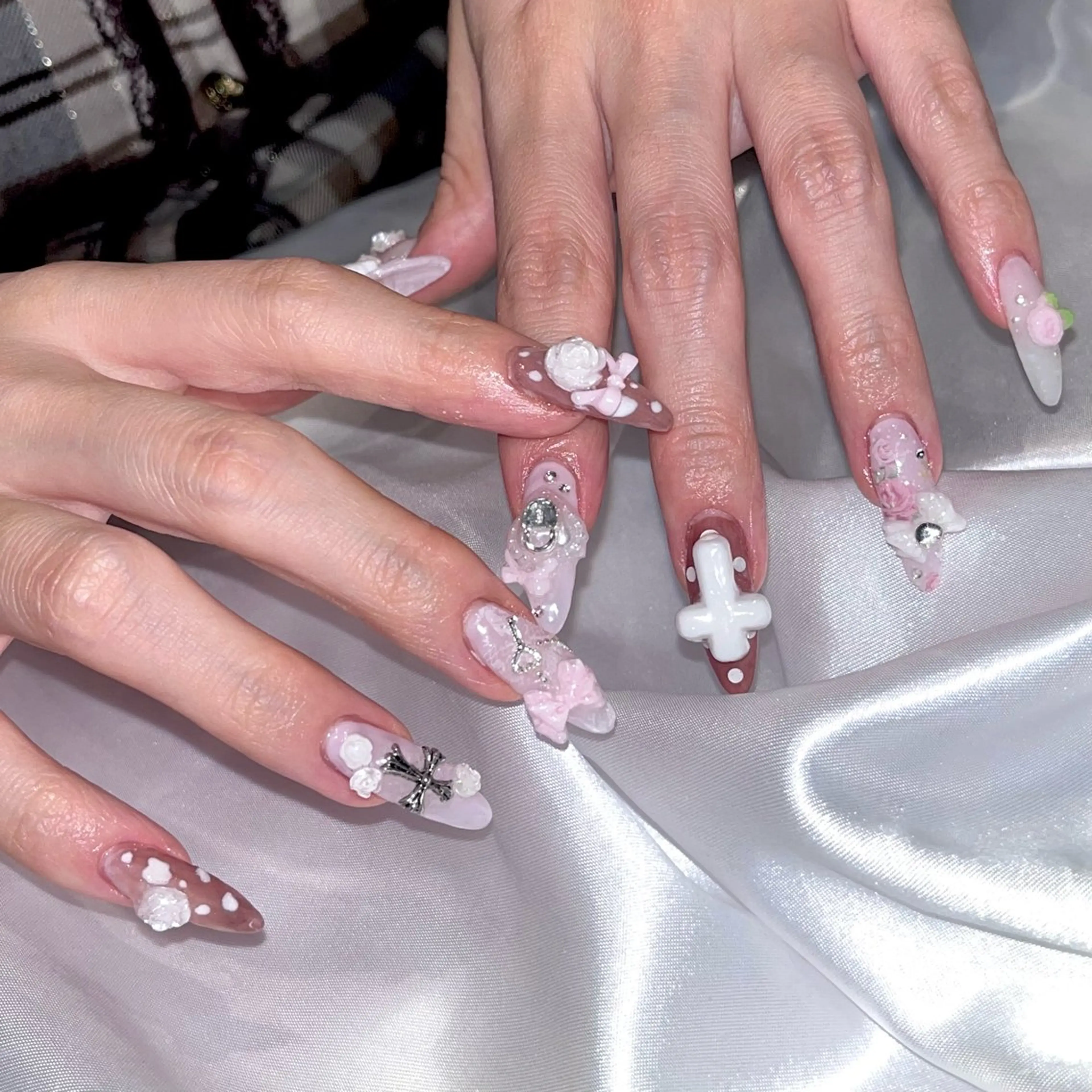 ネイル ハンドネイル yua ⋆. 𐙚 ˚のネイルデザイン