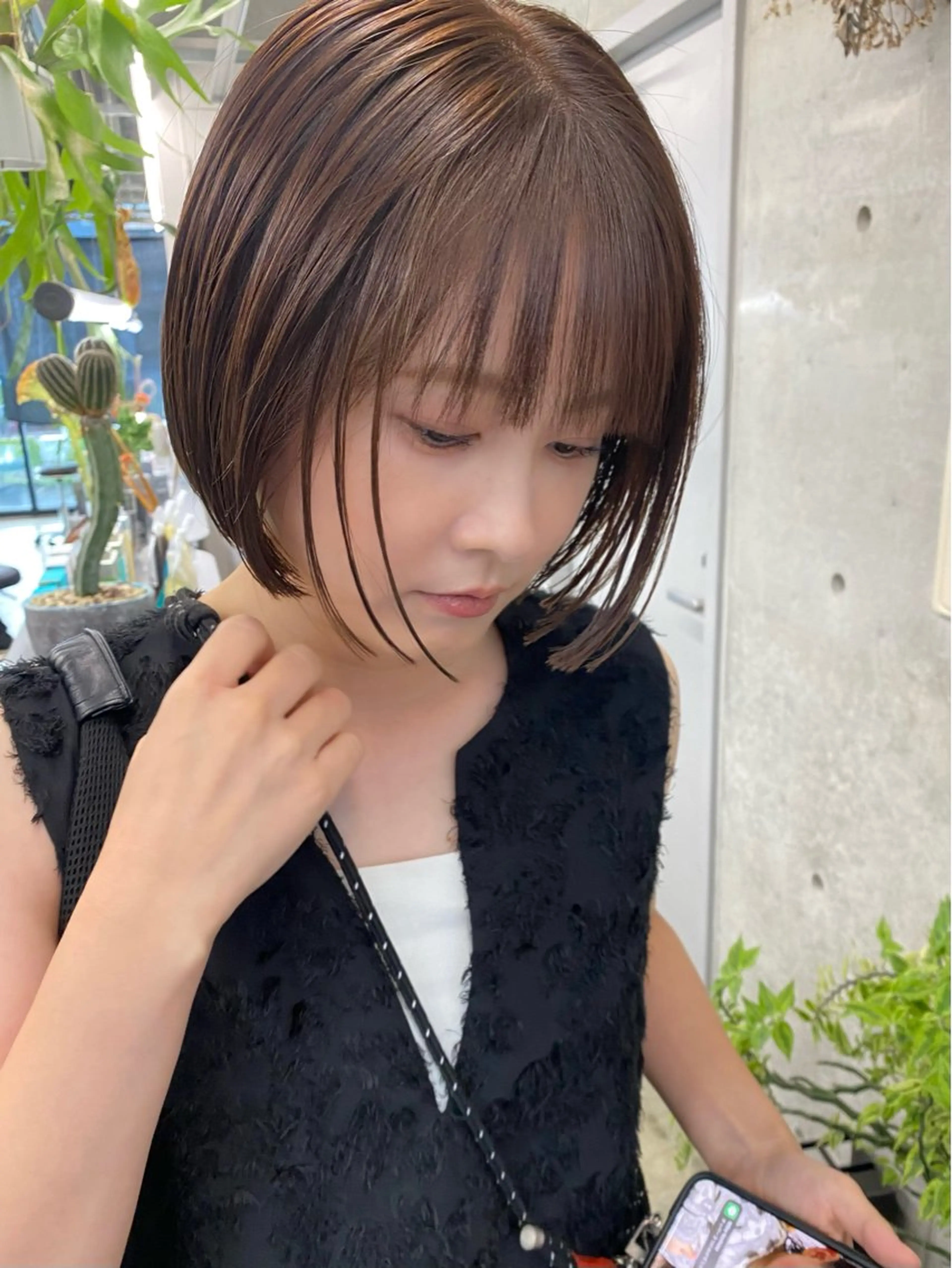 ショート カラー ボブ カット ヘアカラー トリートメント 似合わせカット レイヤーボブウルフのヘアスタイル