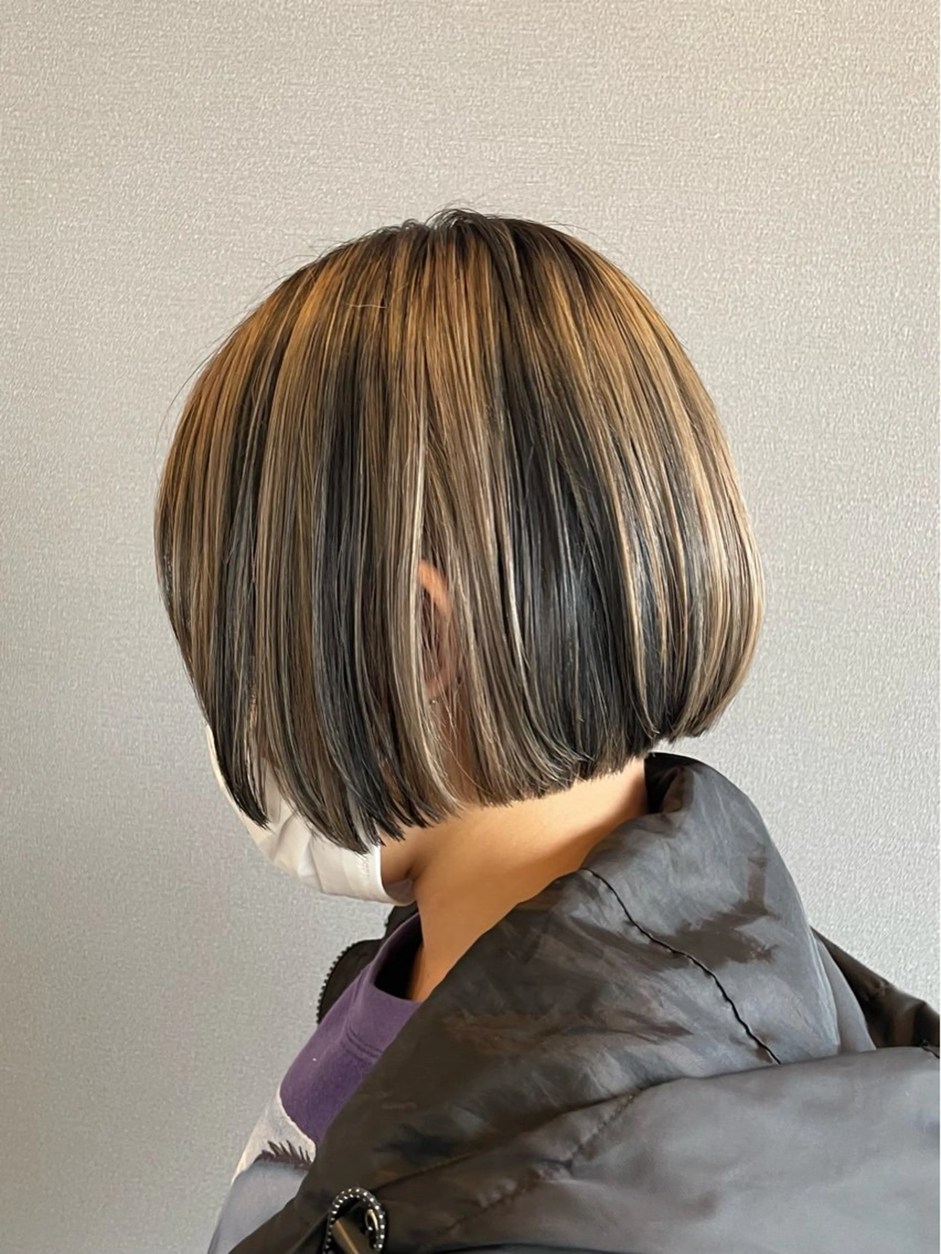 ショート カラー ハイトーンカラー ボブ カット ヘアカラー トリートメント kitin 吉祥寺 山岸花のヘアスタイル