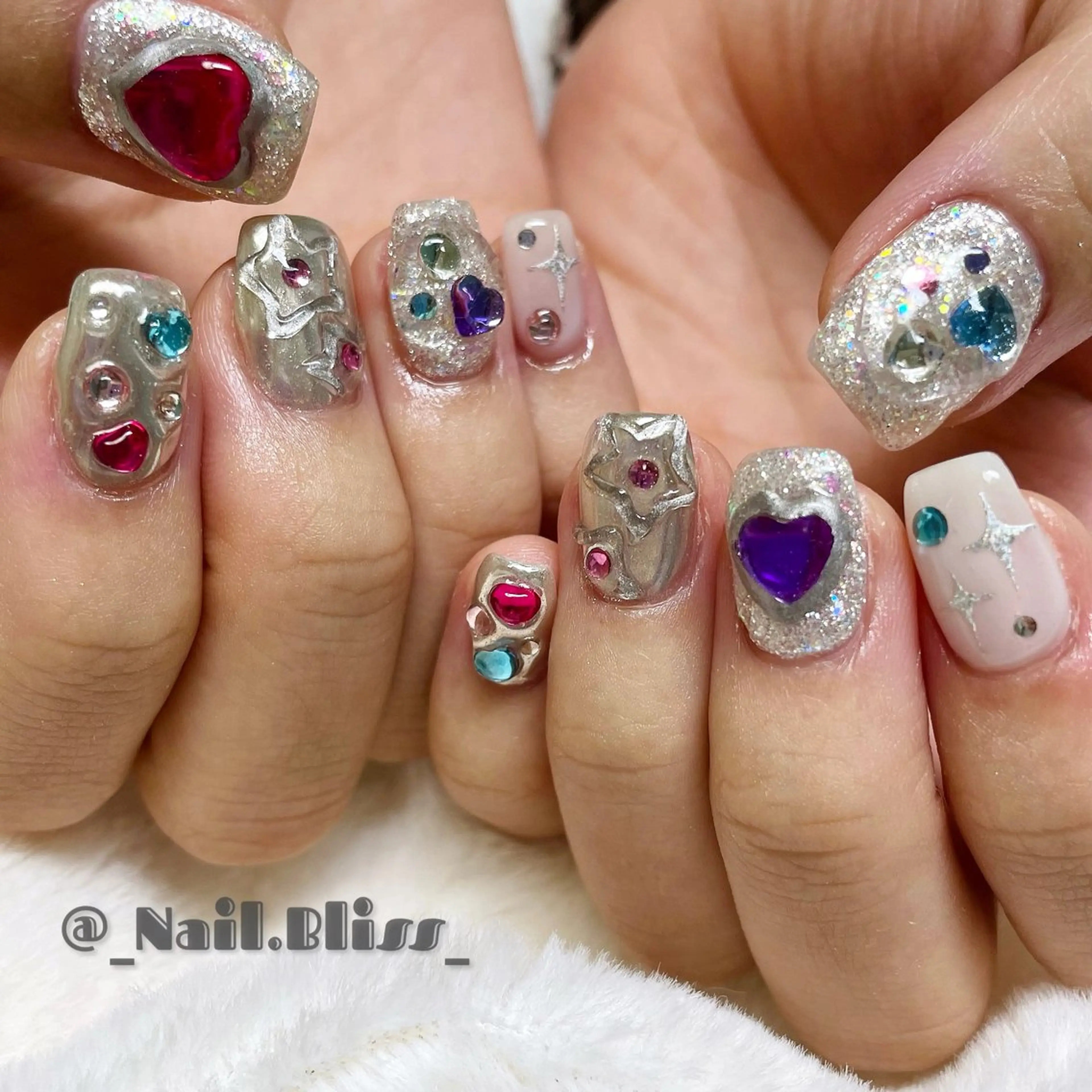 ネイル 持ち込み シルバー ハンドネイル NAIL BLISSのネイルデザイン