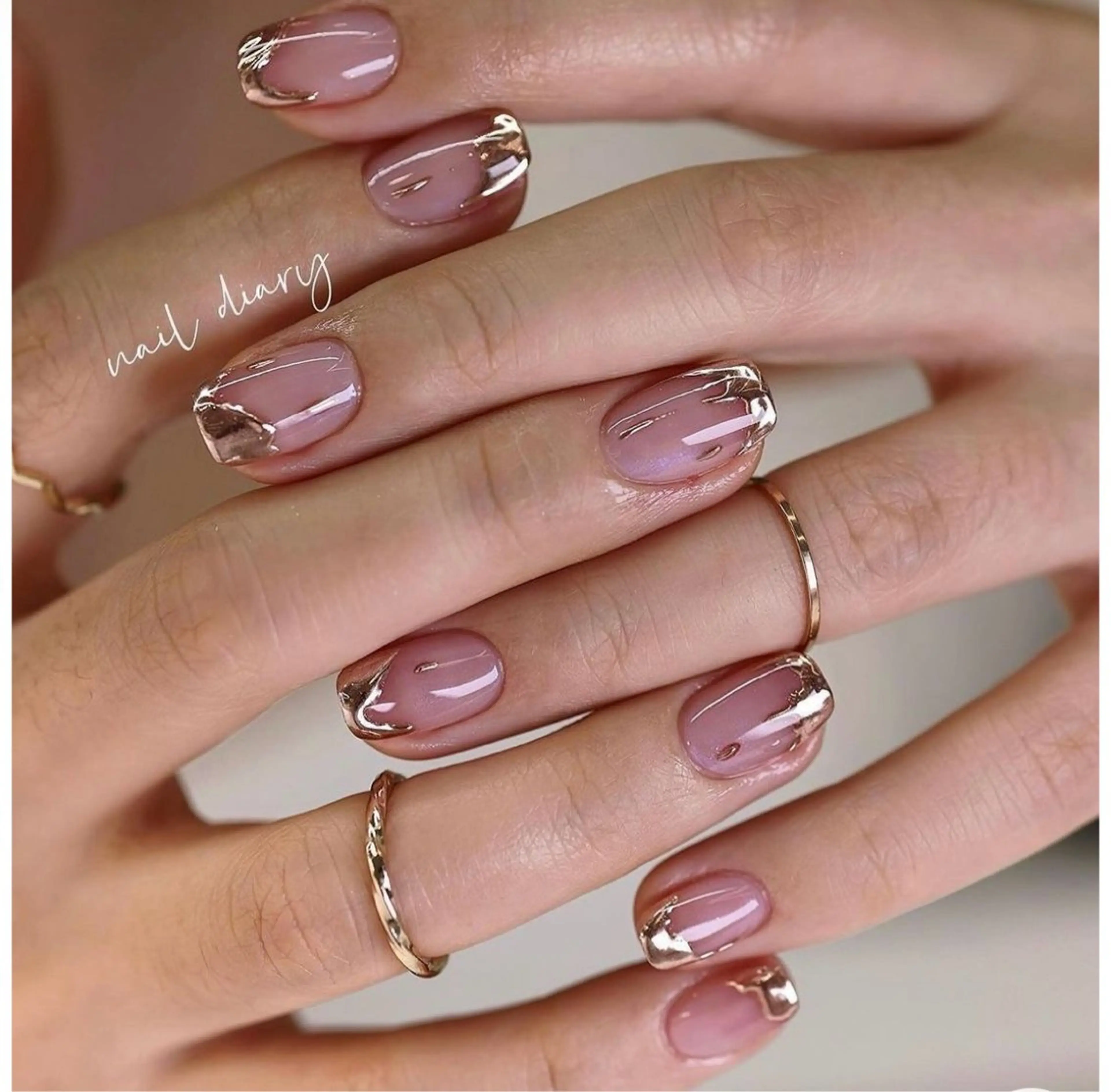 ネイル アートネイル ミラーネイル Star Beautyのネイルデザイン