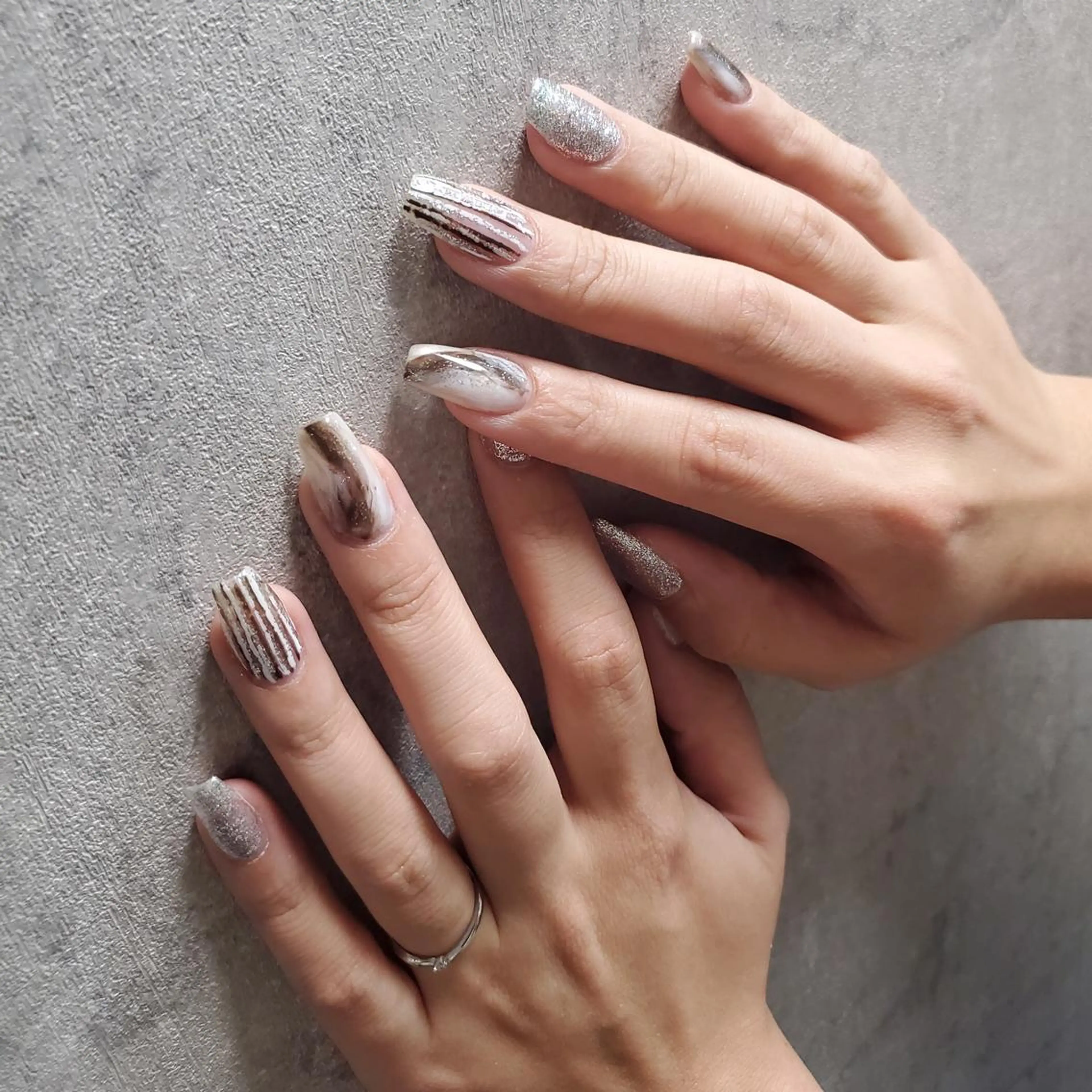 ネイル nailstudio eviz新宿店のネイルデザイン