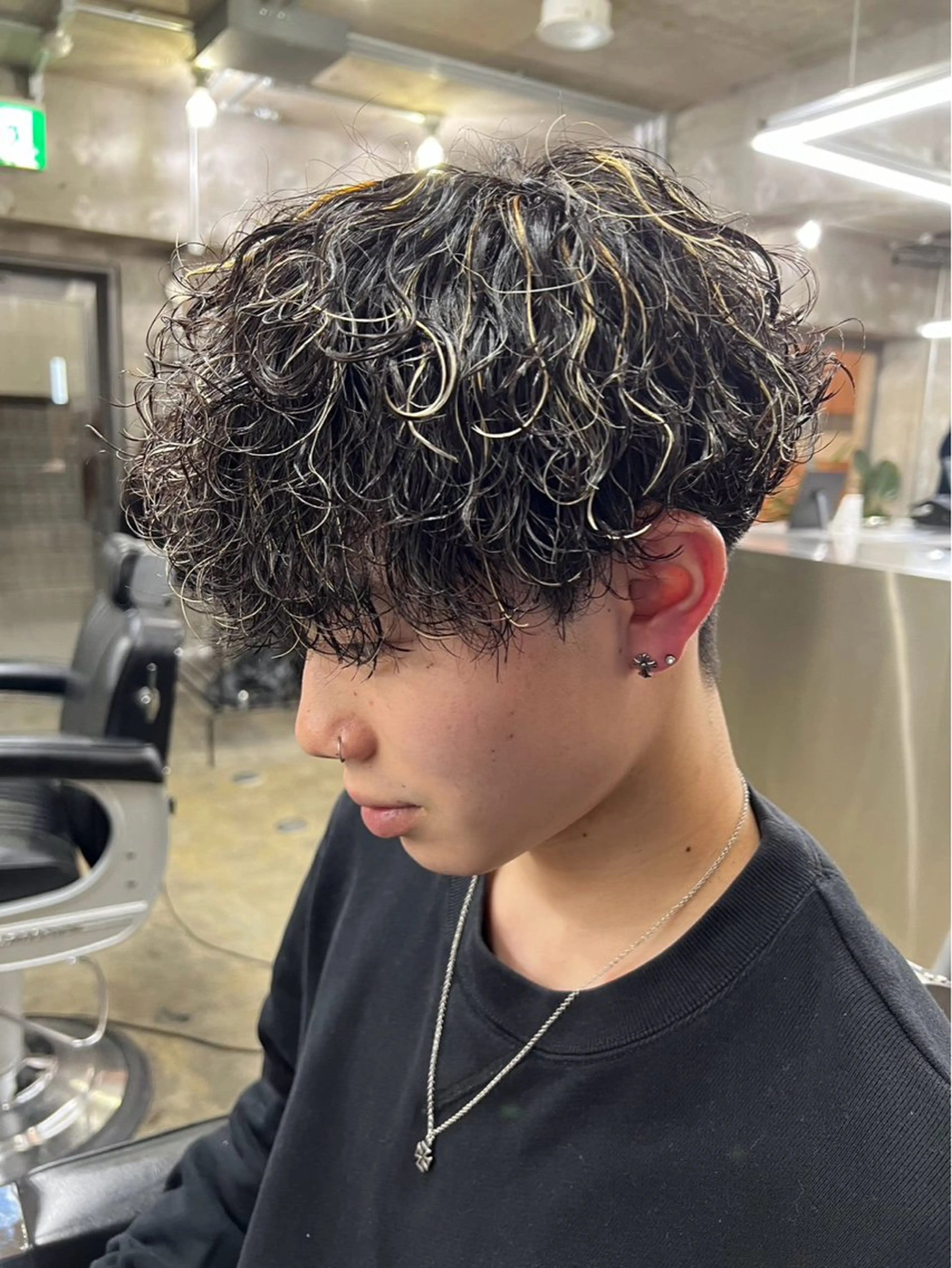 ハイライト＋パーマ＋髪質改善トリートメントの写真