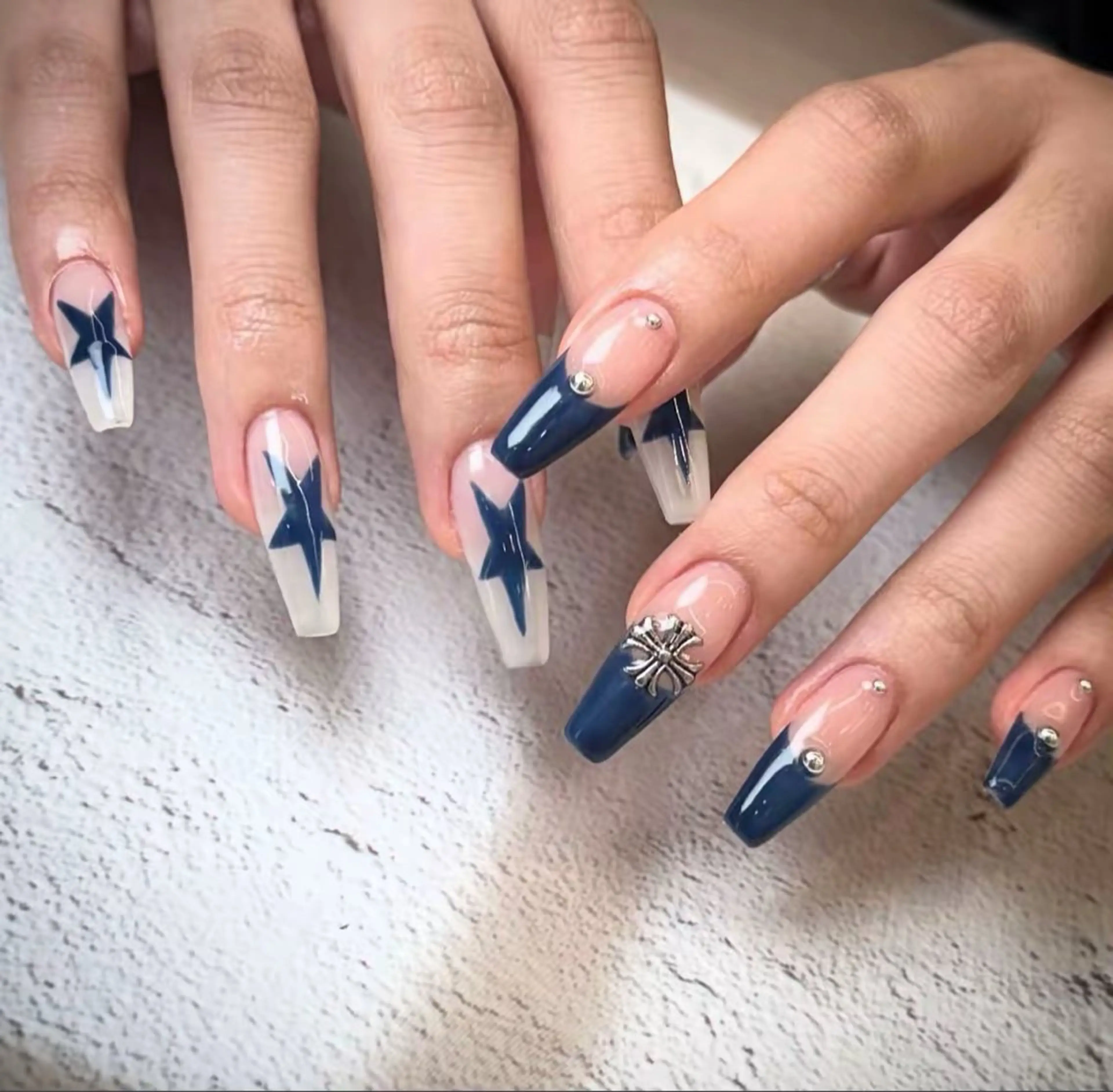 ネイル ハンドネイル NiJi Nailsのネイルデザイン