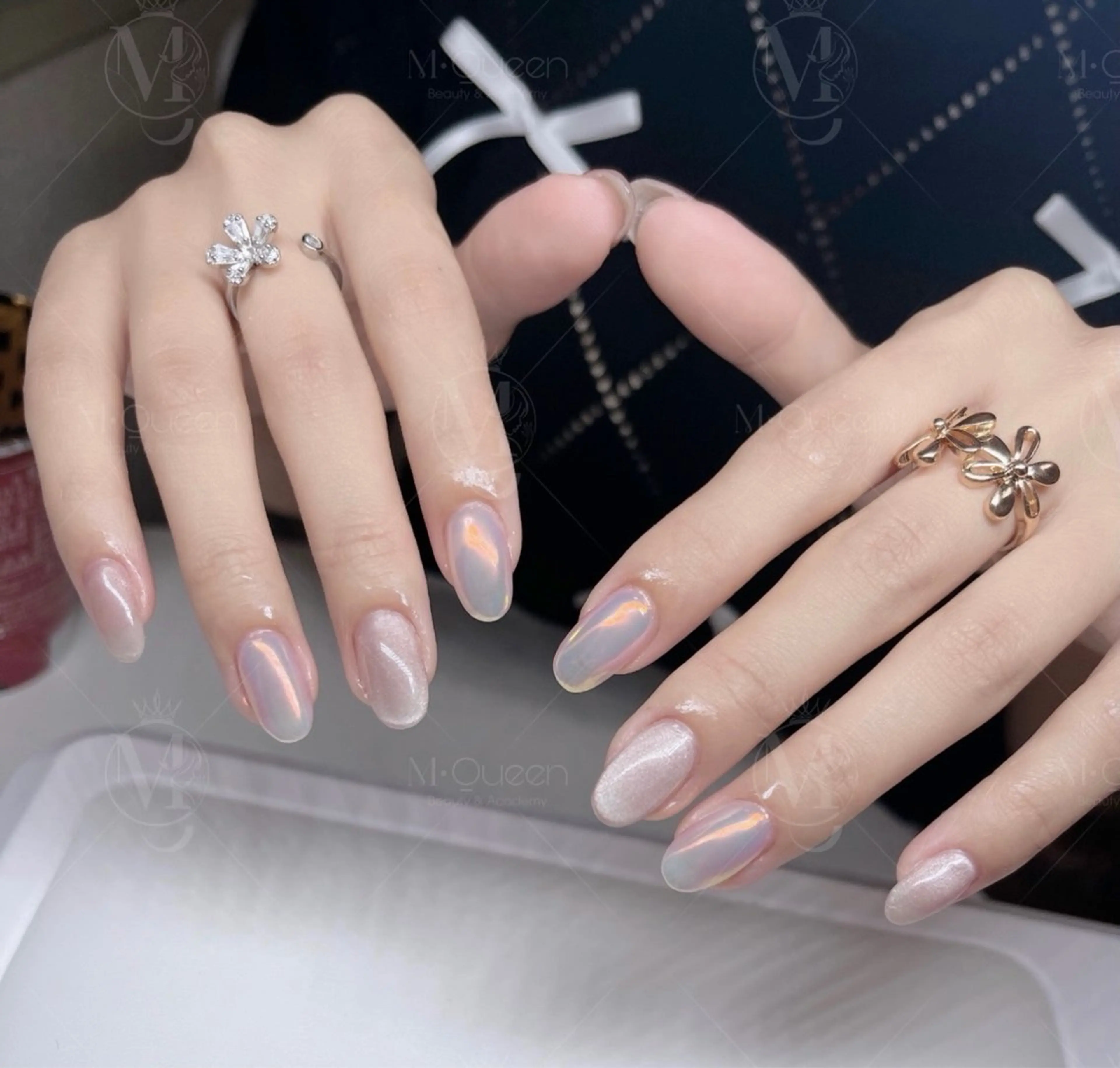 ネイル MQueen ネイルサロンマルのネイルデザイン