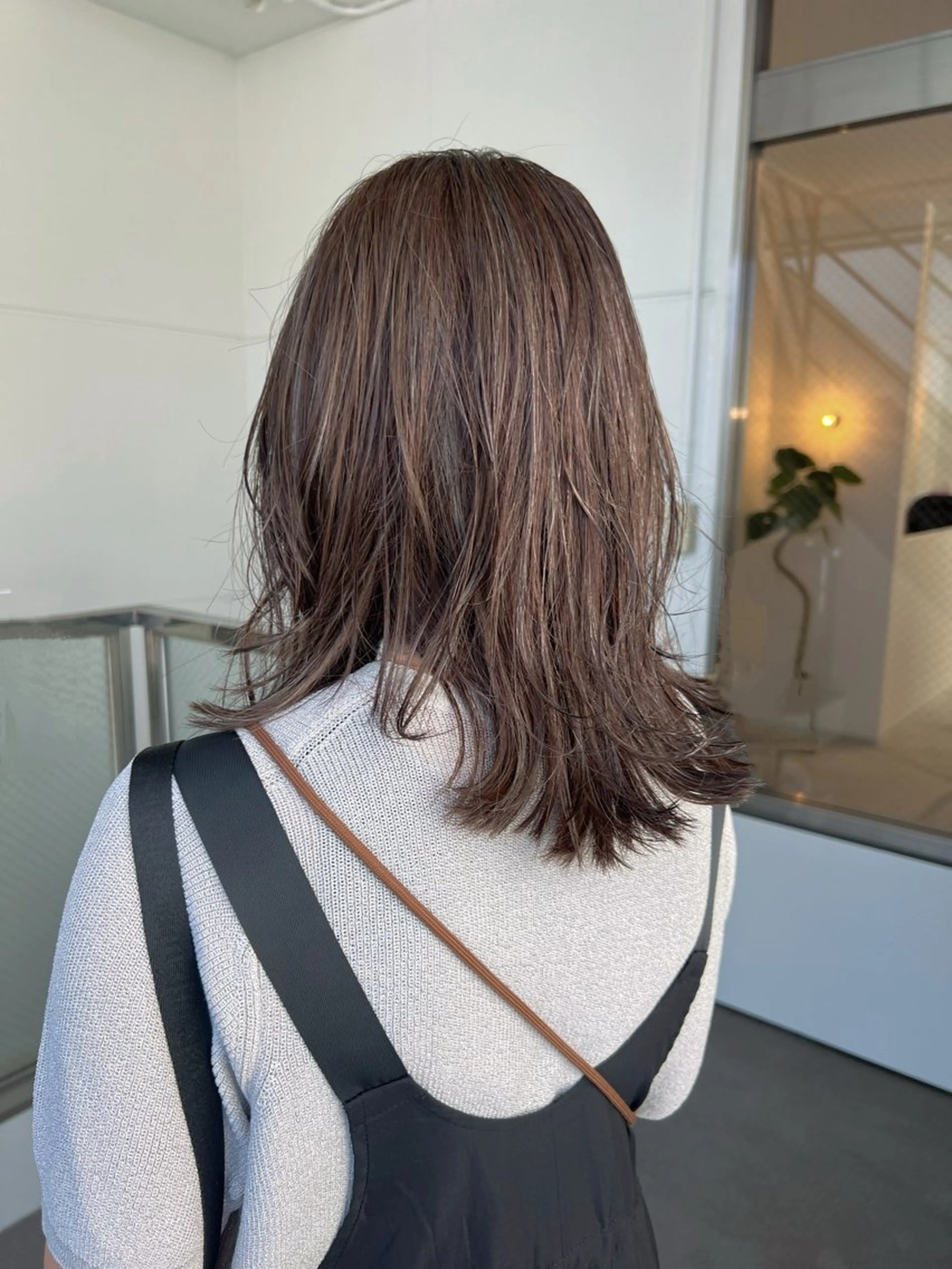 セミロング カット ヘアカラー トリートメント yu koのヘアスタイル