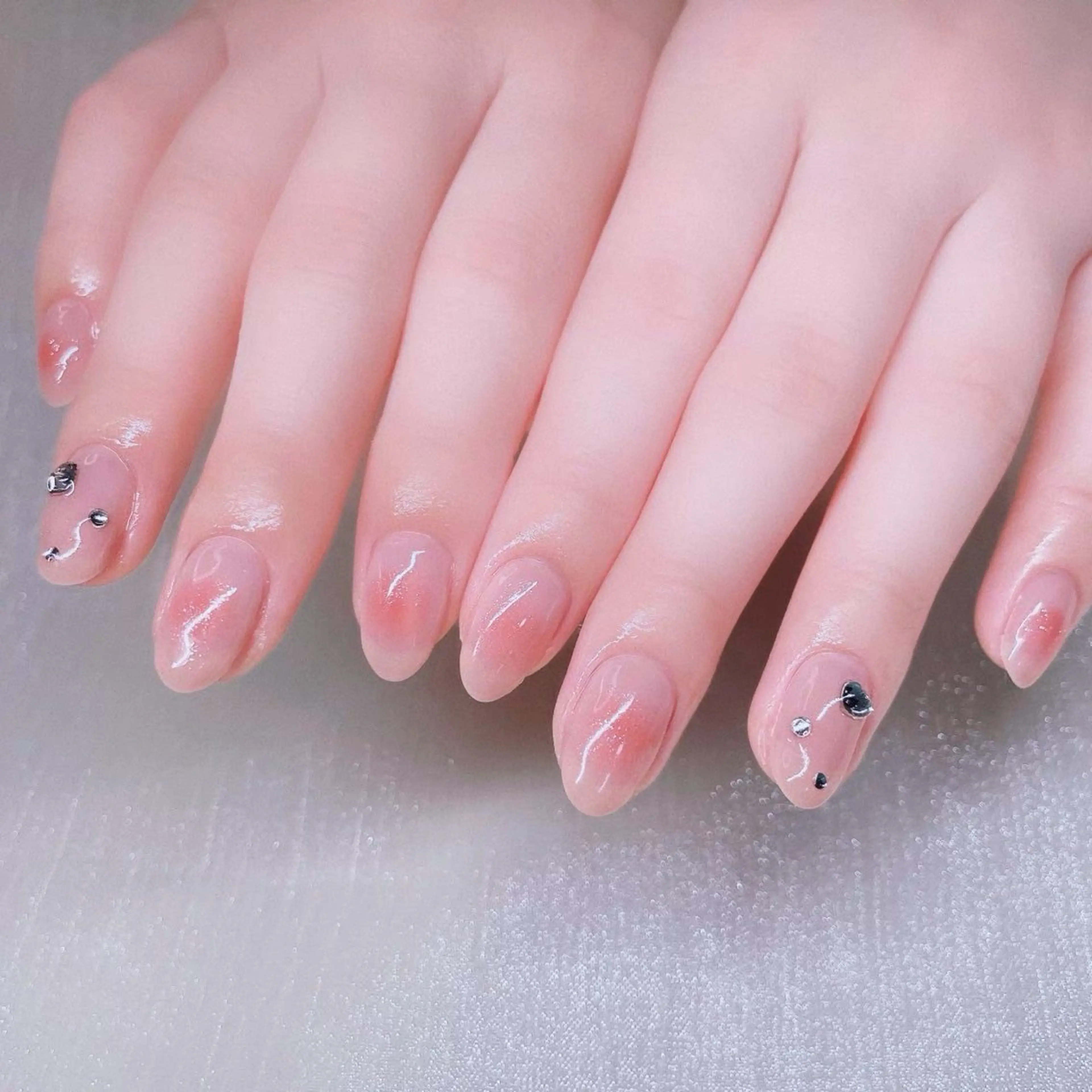 ネイル 長さ出し ストーンネイル ハンドネイル Nailist SUZU所属・Nailist suzuのネイルデザイン