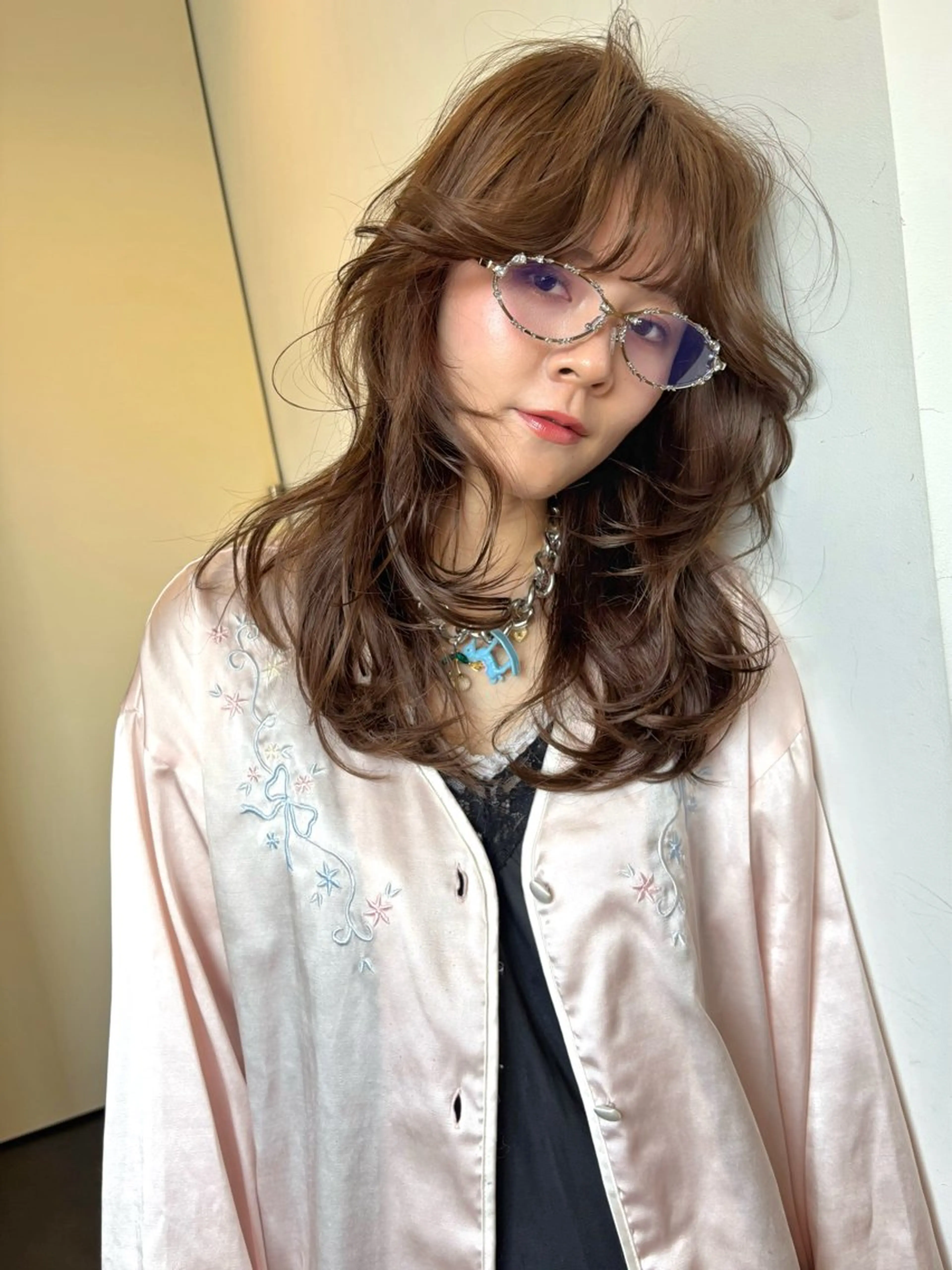 ロング カラー ブリーチ ブリーチなしカラー ヘアカラー mizuki/ピンク ベージュ.レイヤーのヘアスタイル