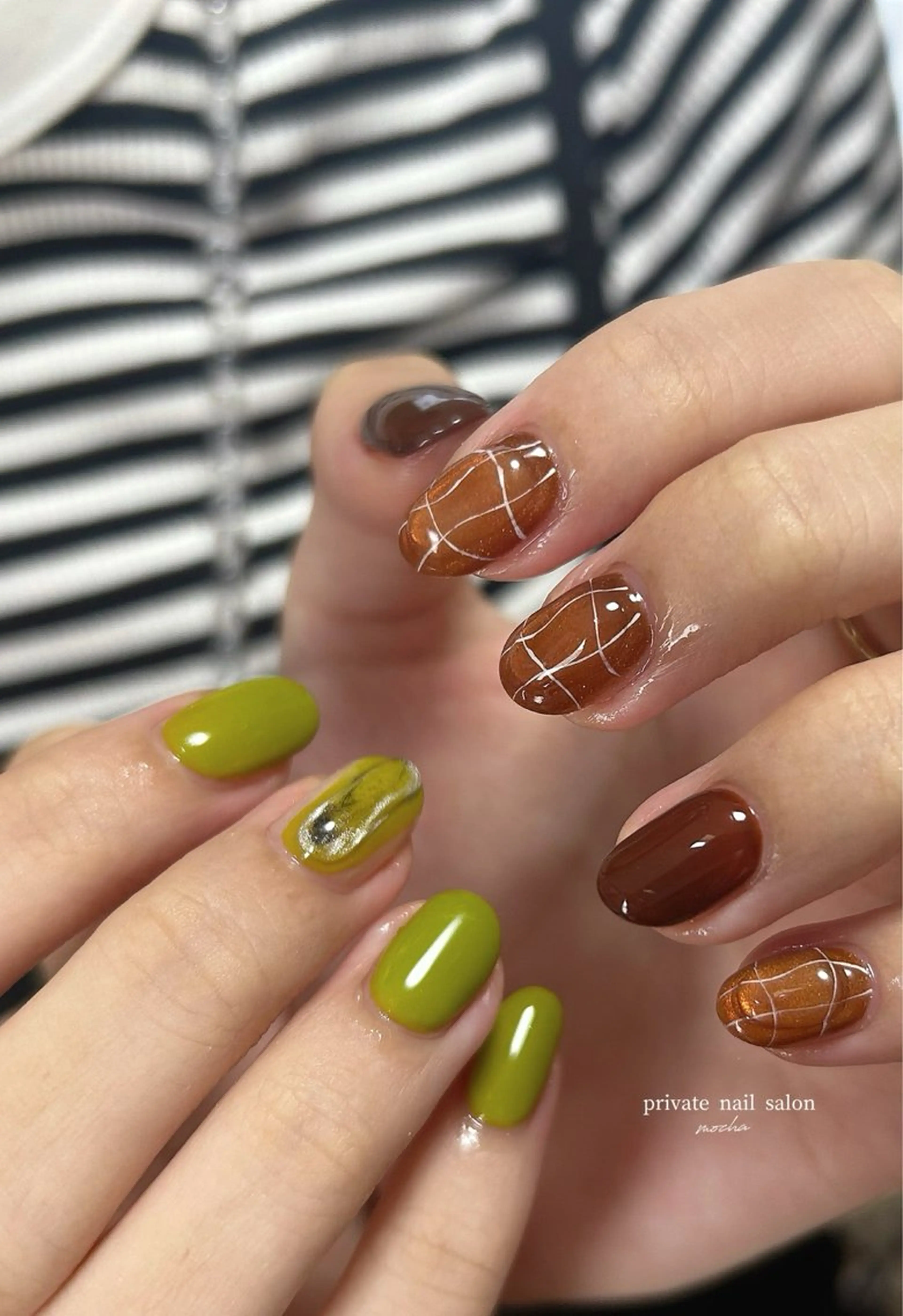 ネイル アートネイル カジュアル フレンチネイル マグネットネイル ミラーネイル ハンドネイル mocha nailのネイルデザイン