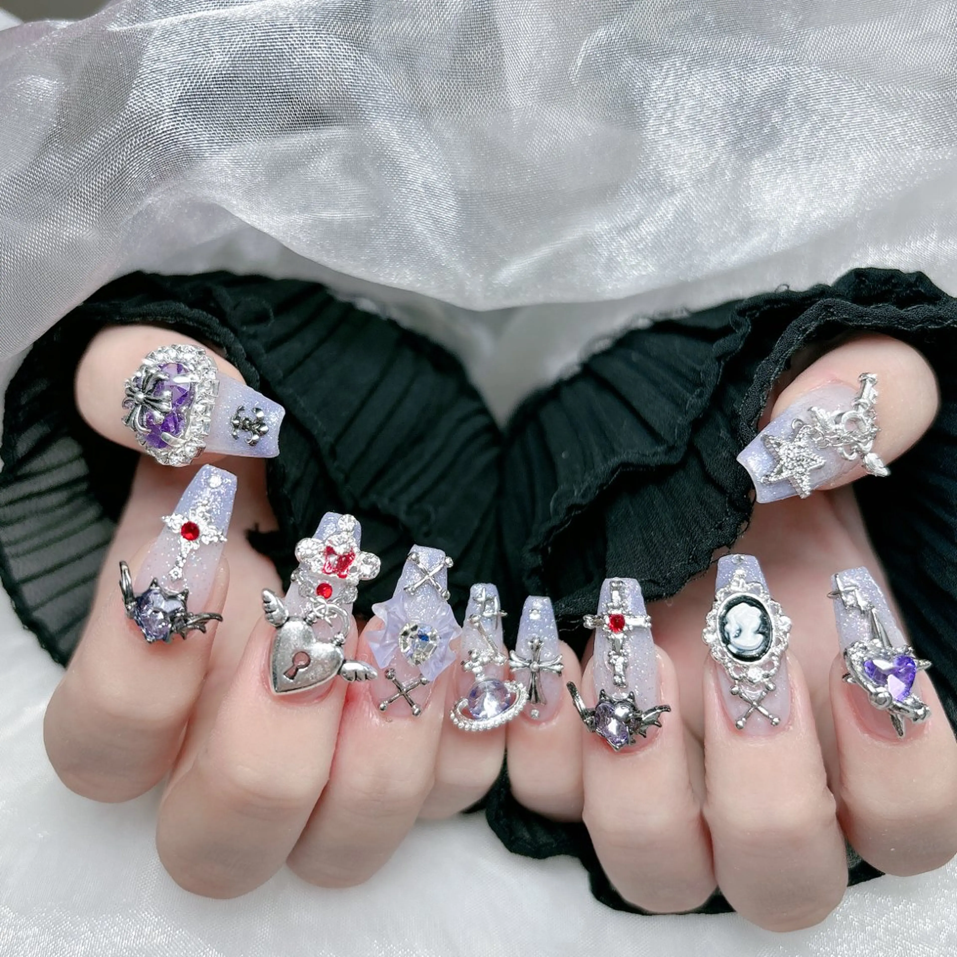 ネイル 成人式 ジェルネイル ロングネイル マグネットネイル ミディアムネイル ハンドネイル MoMoA Nail ネイル長さ出し専門店のネイルデザイン