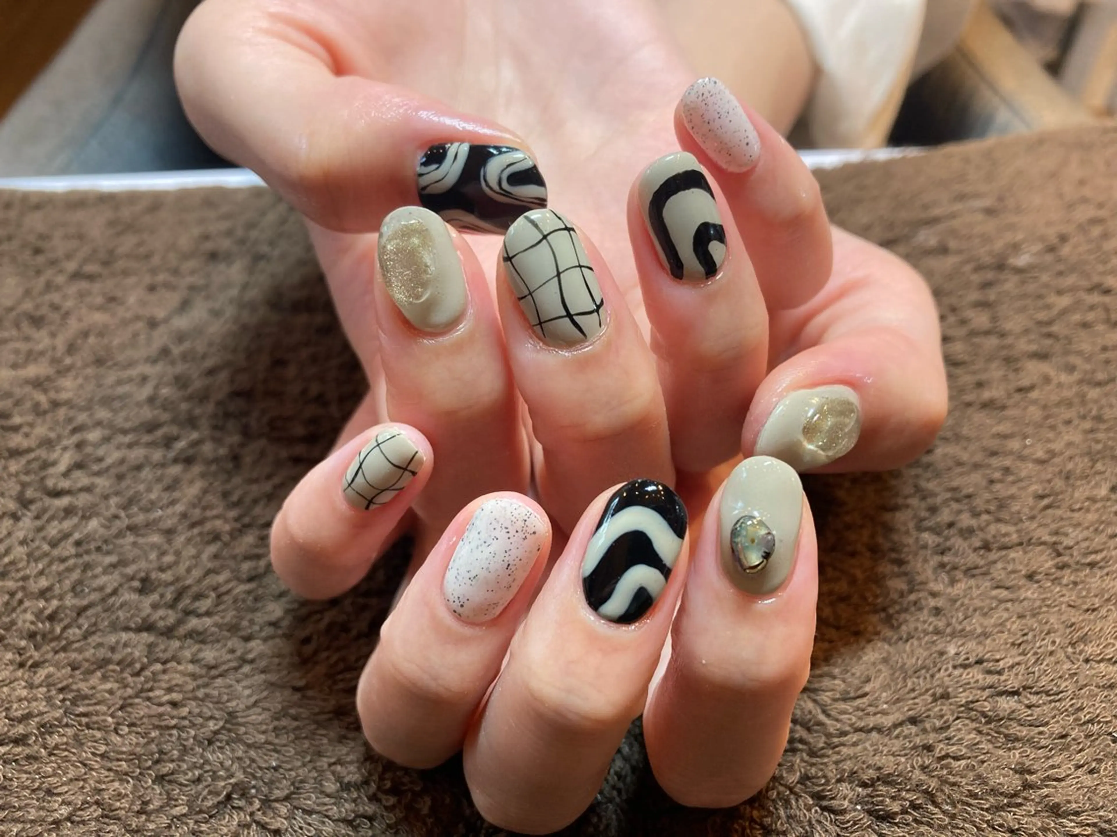 ネイル hair design calm所属・清水 一恵のネイルデザイン