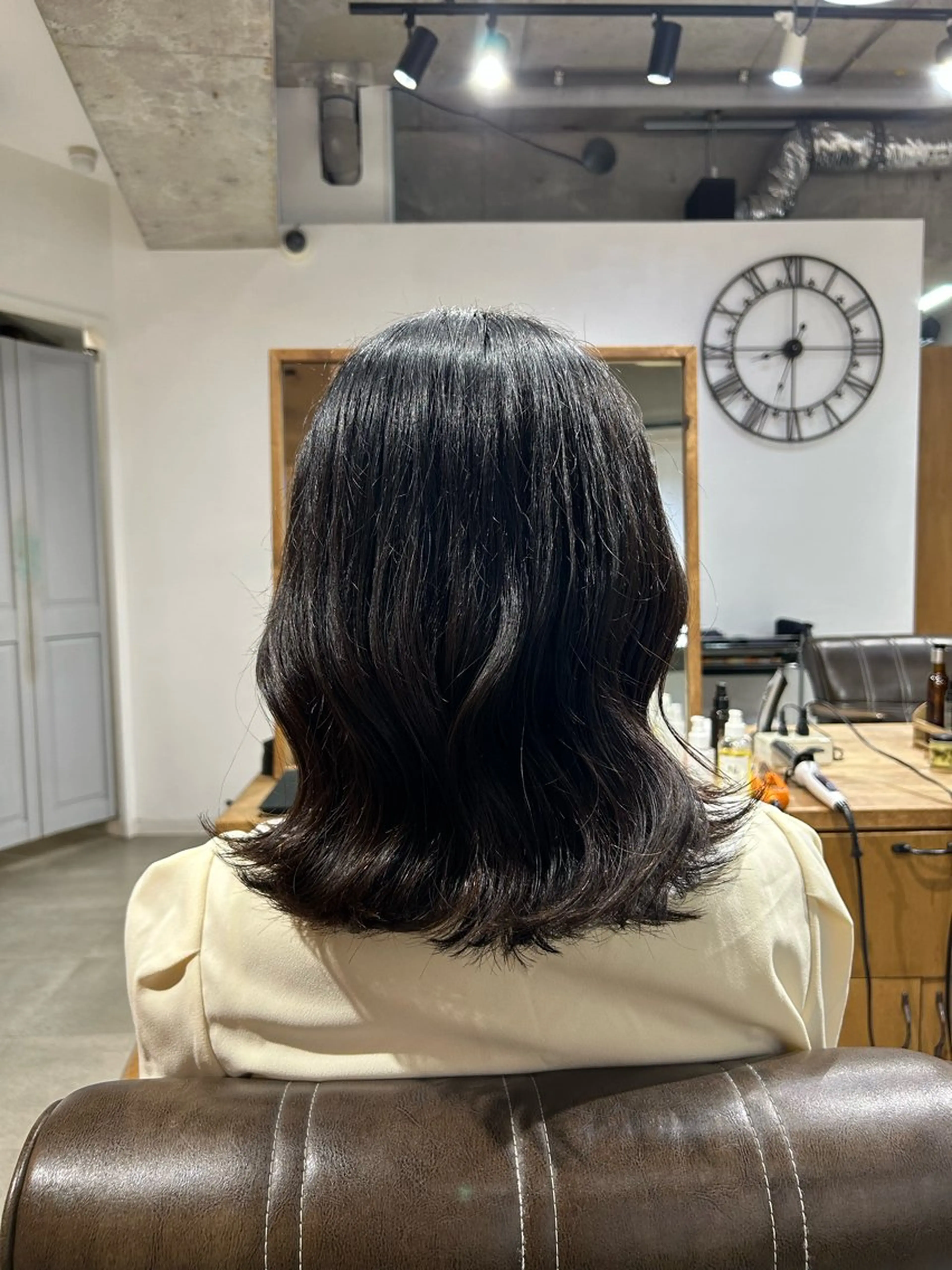 ミディアム Eri 🌿透明感カラーのヘアスタイル