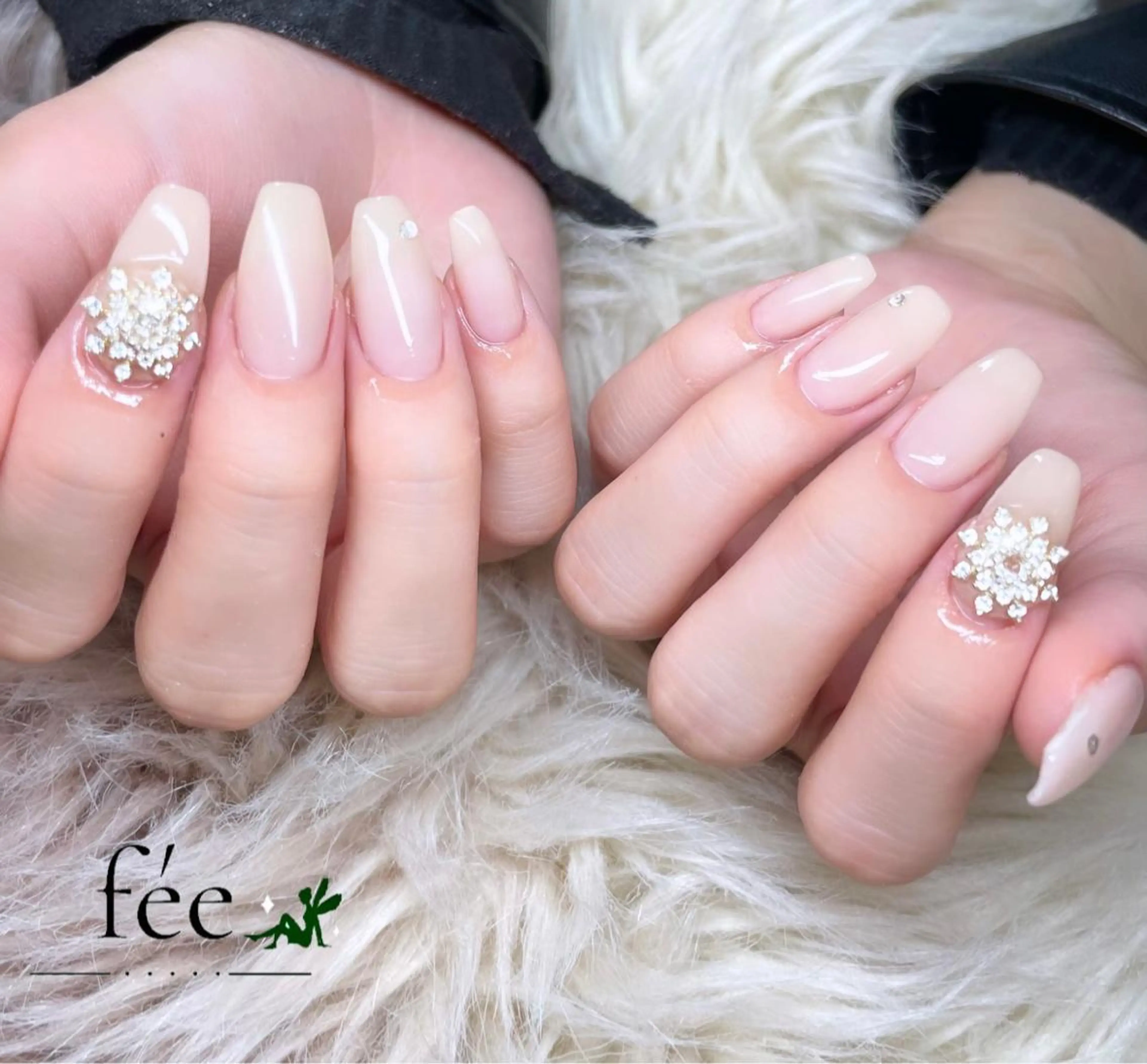 ネイル フットネイル ジェルネイル 韓国ネイル マグネットネイル ミラーネイル ハンドネイル nail salon fee（フィー）のネイルデザイン