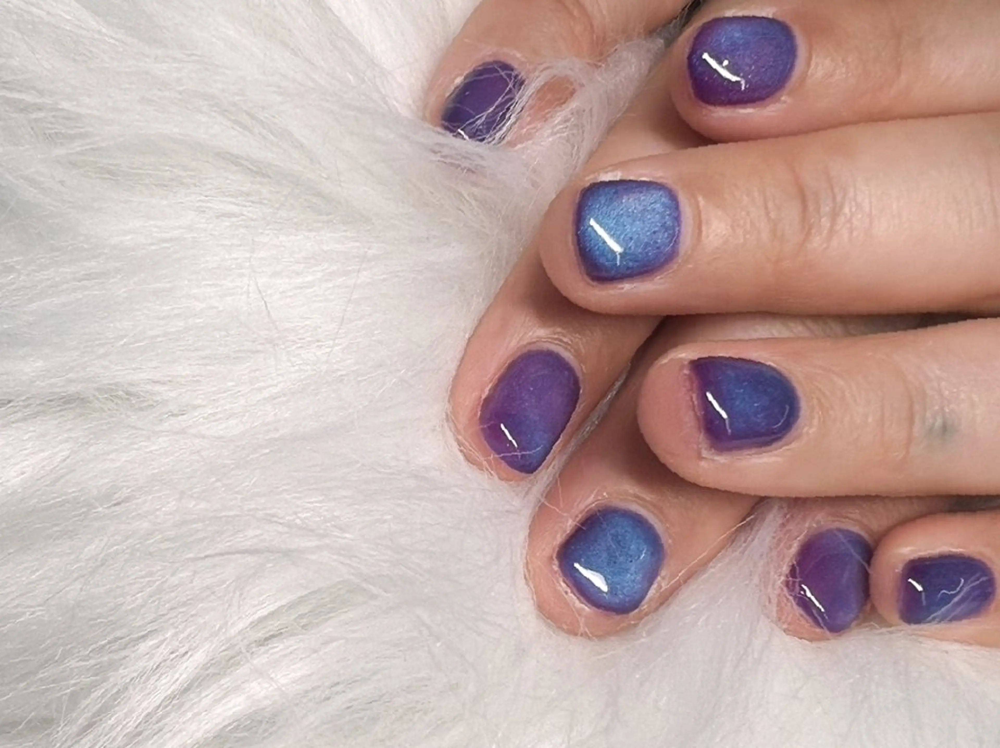 ネイル ブルー ワンカラーネイル シンプルネイル ハンドネイル 矢野 美希のネイルデザイン