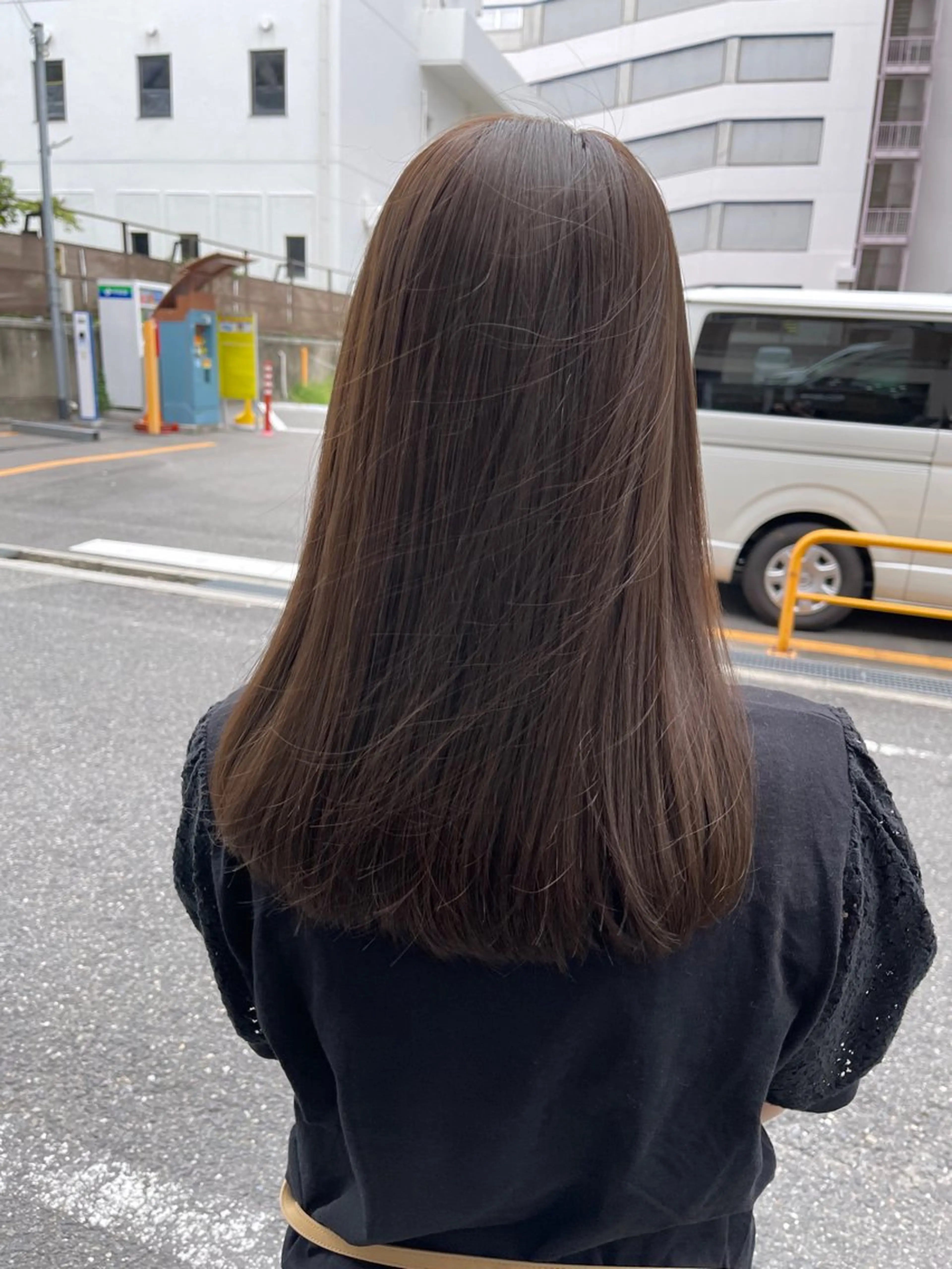 セミロング カラー ベージュカラー ブラウンカラー ブラウンベージュ 透明感カラー カット ヘアカラー トリートメント Kamie みかじりのヘアスタイル