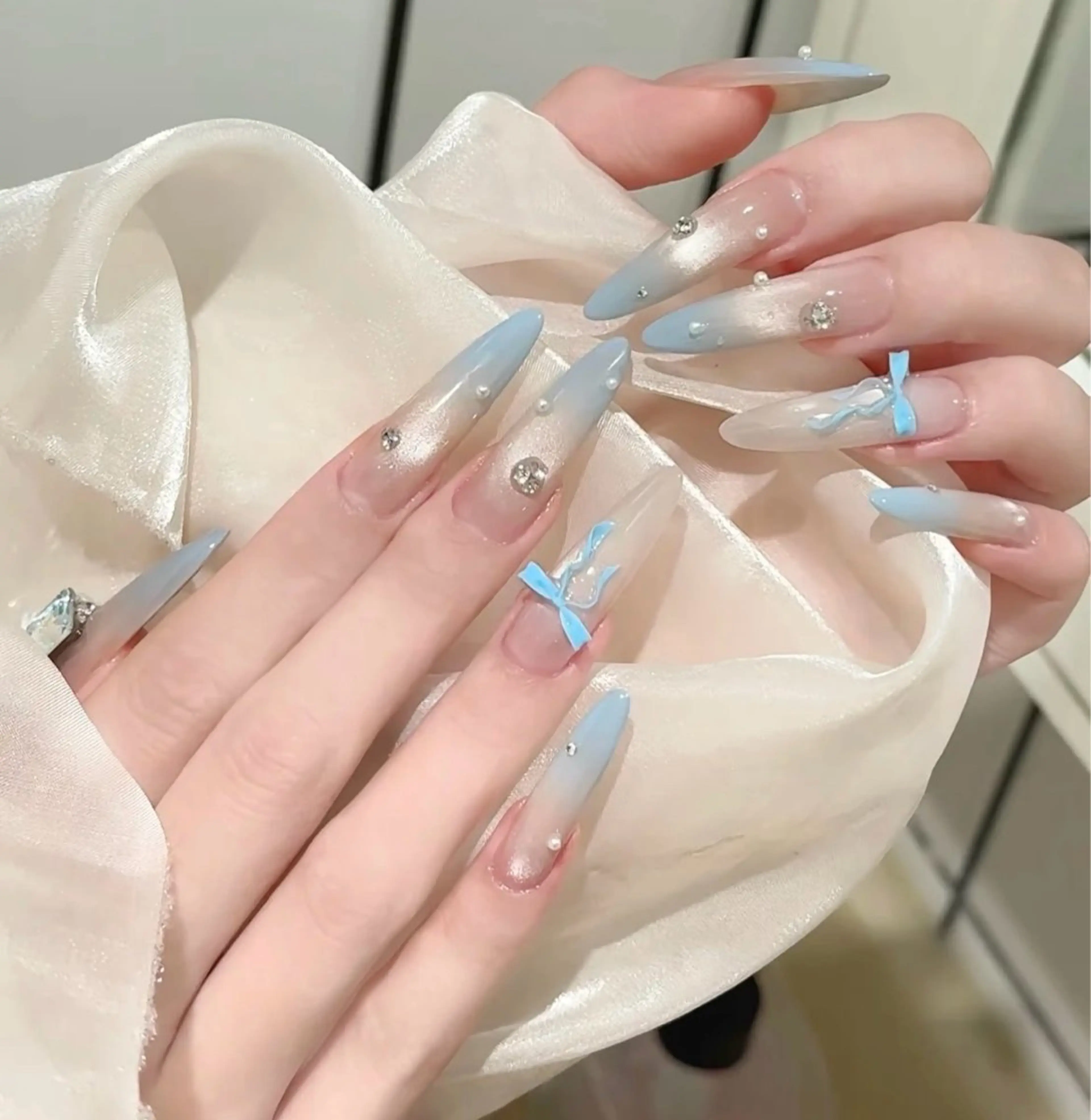 ネイル ハンドネイル ハンドケア queen nailのネイルデザイン