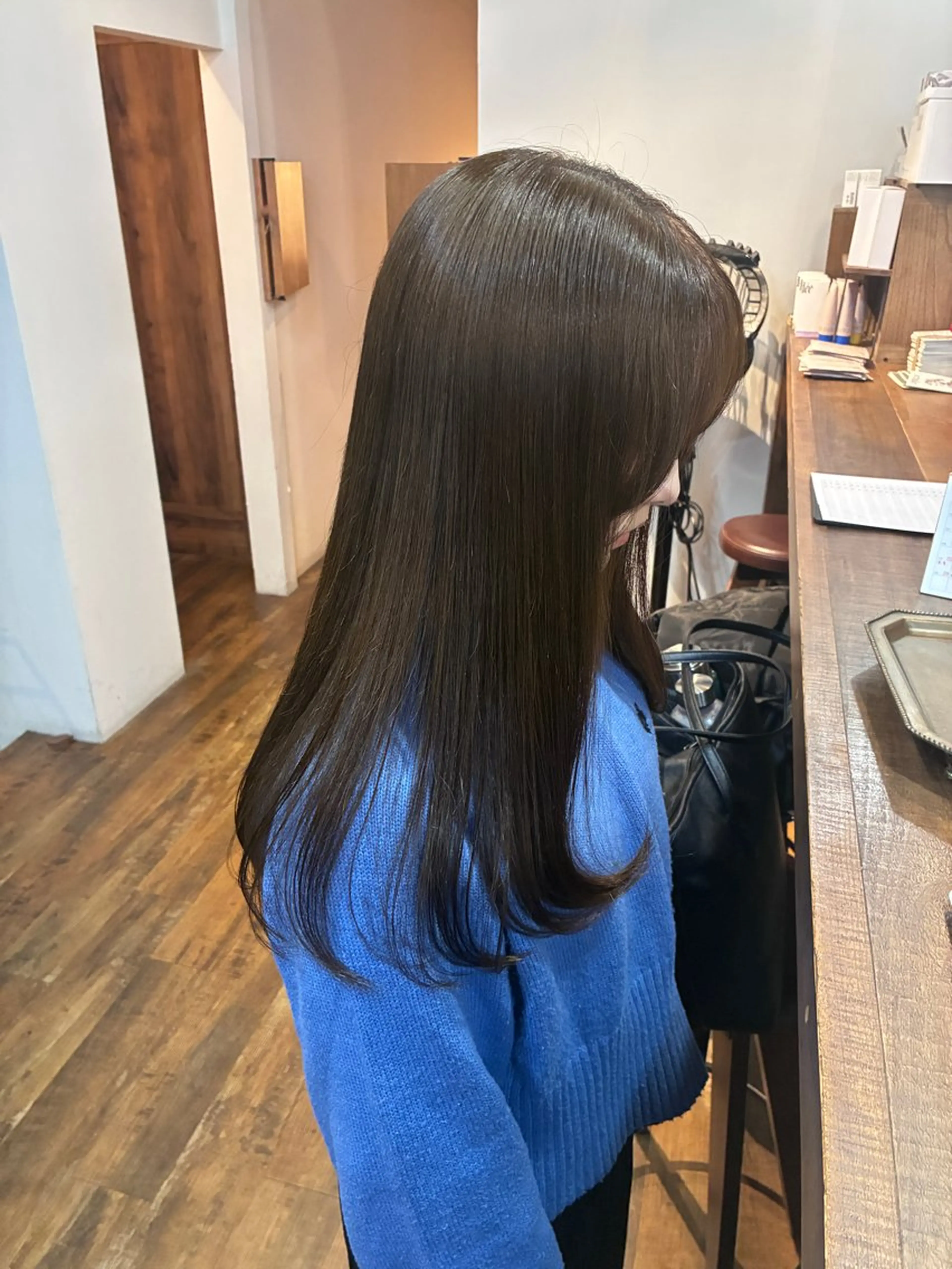 ロング カラー レイヤーカット カット ヘアカラー SEIRA🤍 レイヤーカットのヘアスタイル