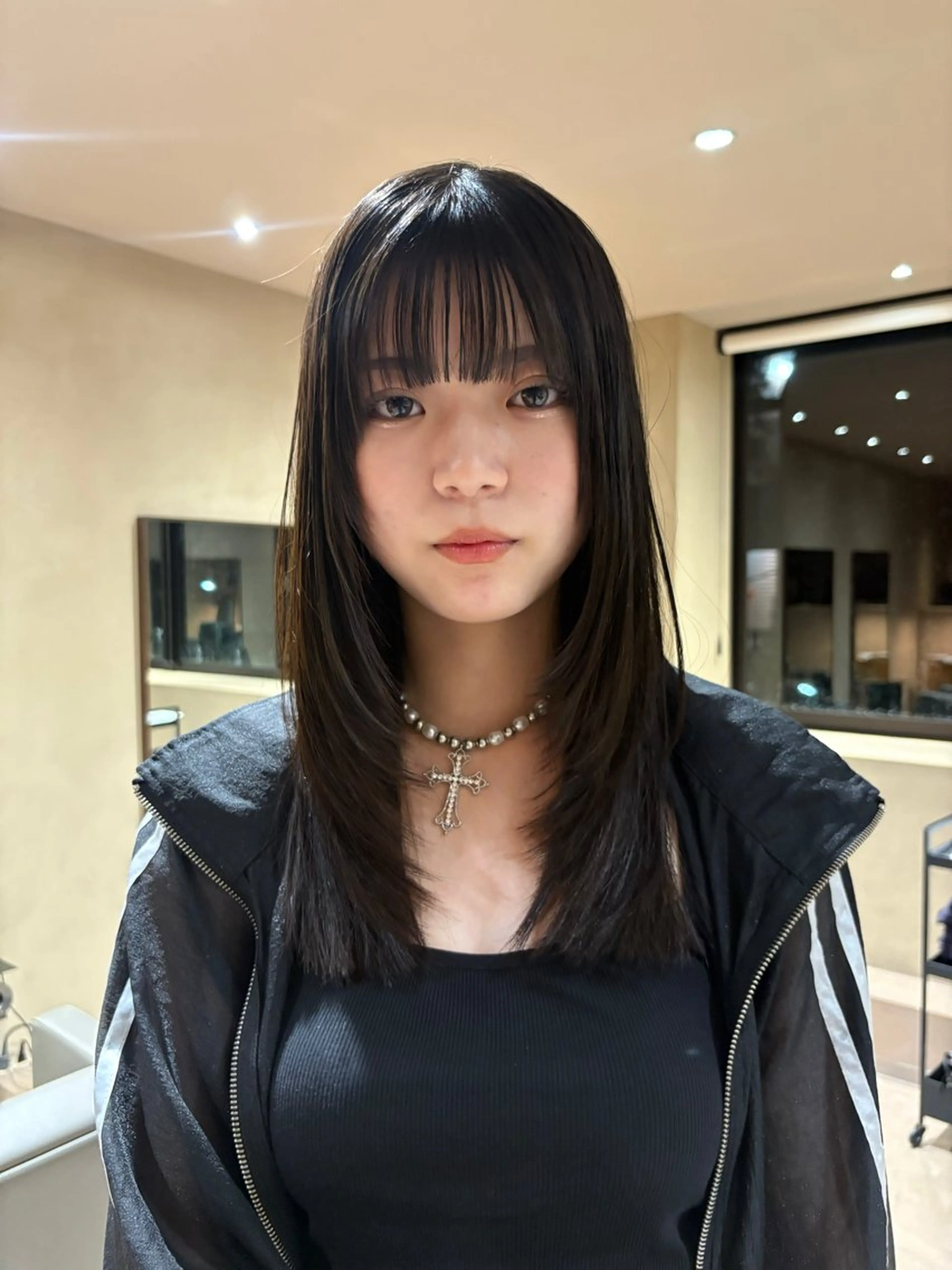 ロング カット ボブ/タイトアレンジ 個性派結婚式アレンジのヘアスタイル